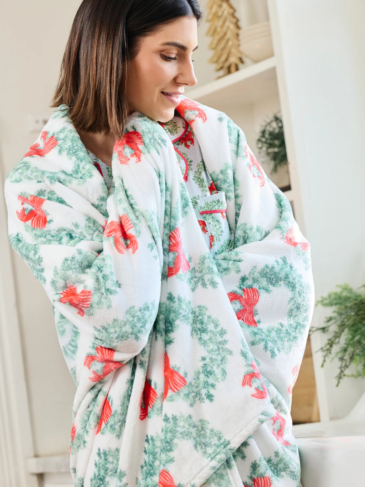 Wreath and red bow holiday blanket for Christmas decor