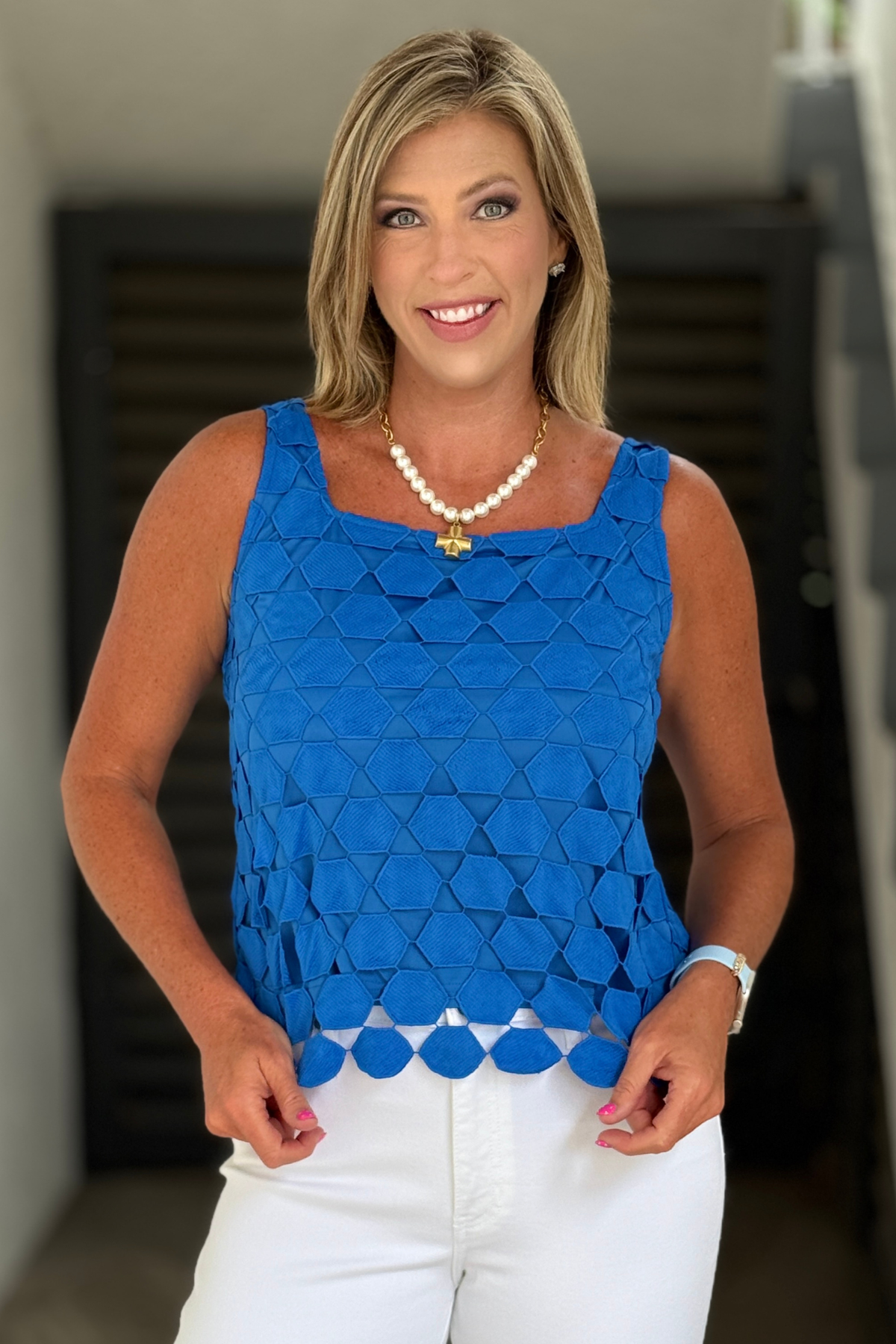 Women's sleeveless blue lace top