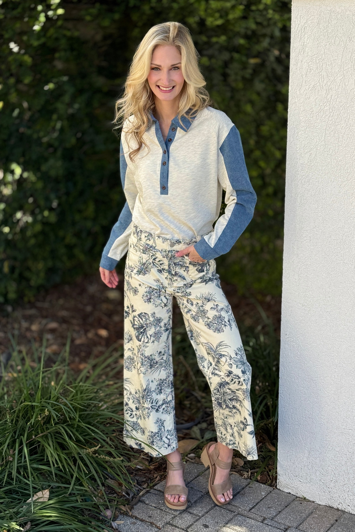 Charlie B Versailles Printed Cropped Flare Twill Pants