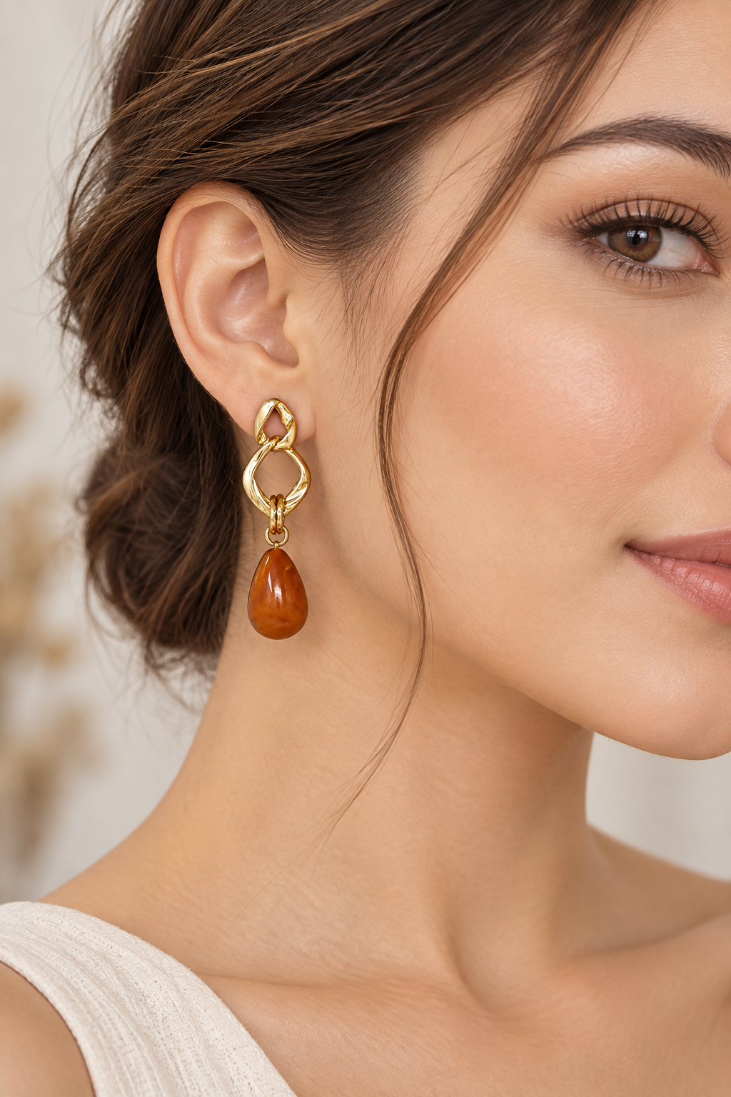 Amber Teardrop Twisted Link Drop Earrings