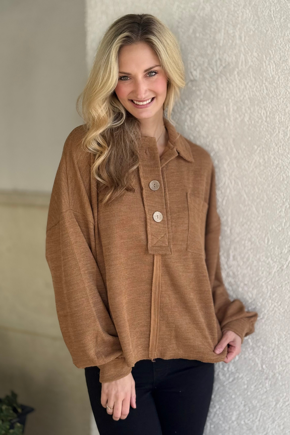 Women’s split neck chunky button knit top