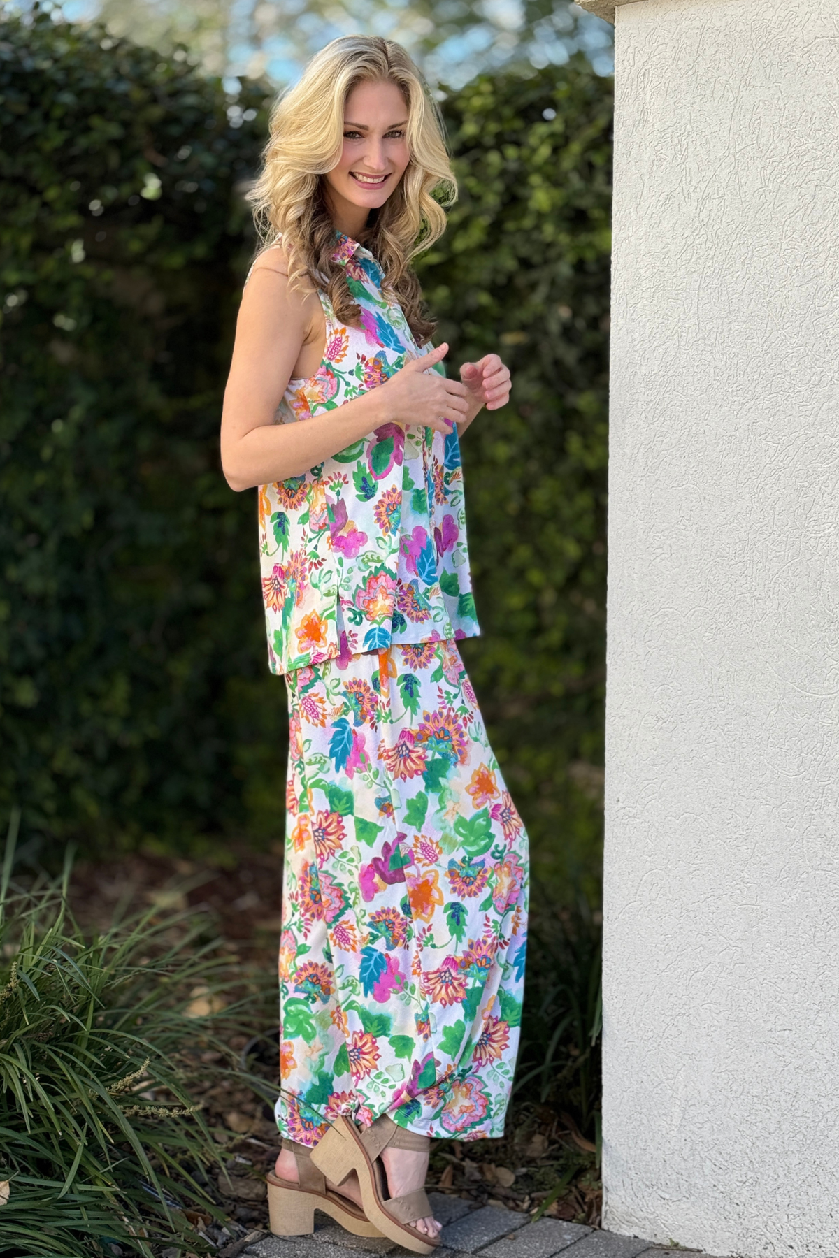 Sleeveless collared floral top from TPN Collection