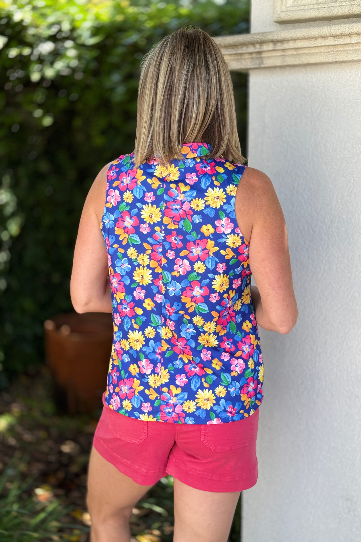 athleisure sleeveless top wrinkle resistant summer style