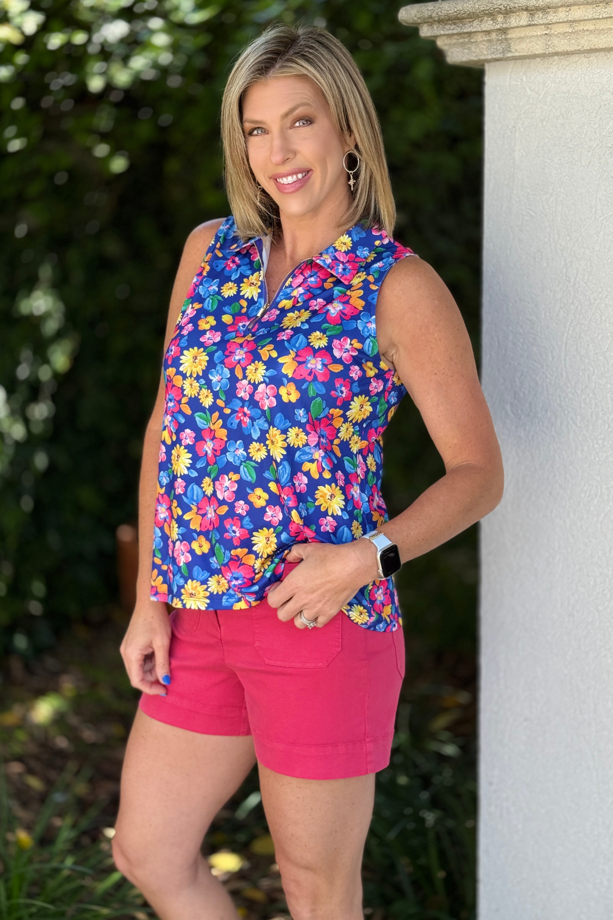 navy floral sleeveless wrinkle free top zip front