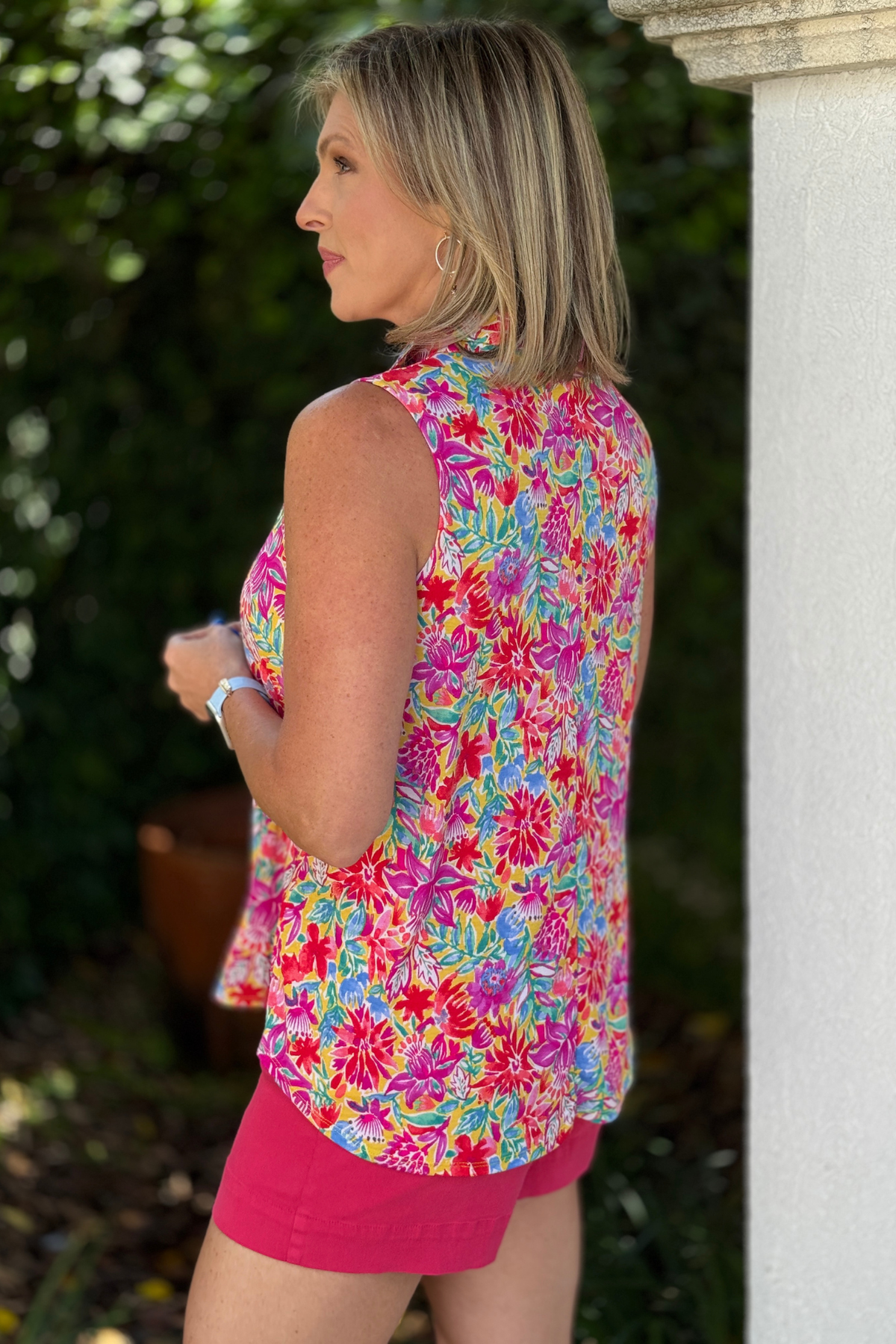 tpn collection wrinkle free floral top boutique style