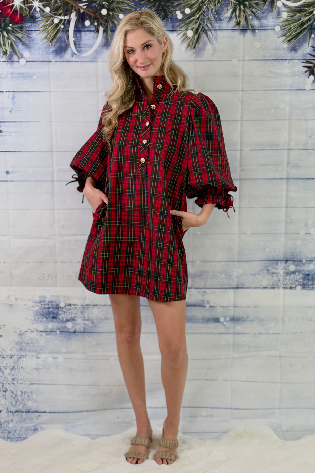 Women’s festive Christmas dress with side pockets