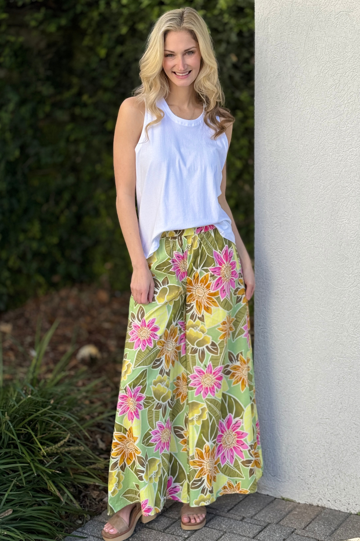Green floral wide leg spring pants full front outfit