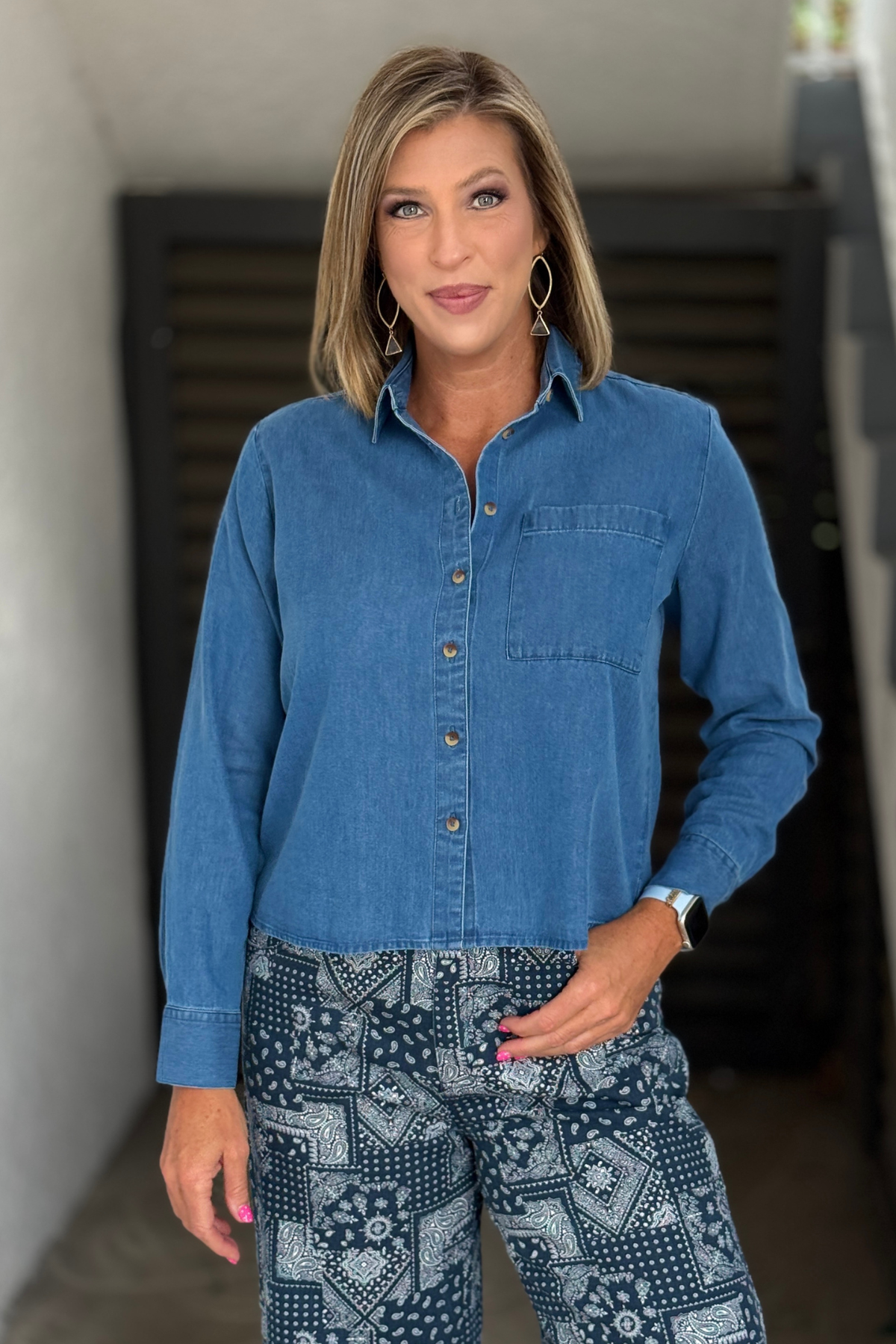 Women's lightweight Tencel denim button-front shirt