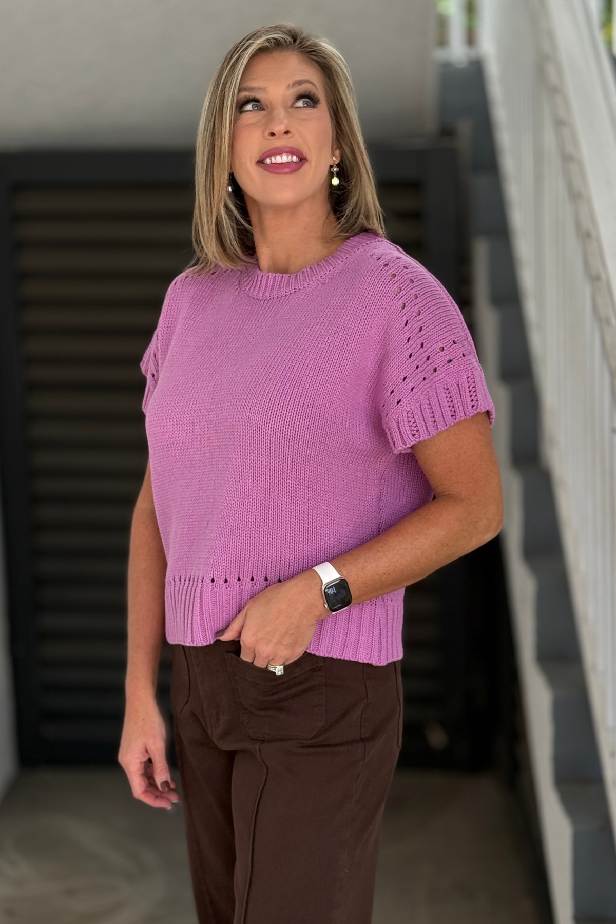 Magenta Mauve short sleeve sweater with ribbed hem and crew neck