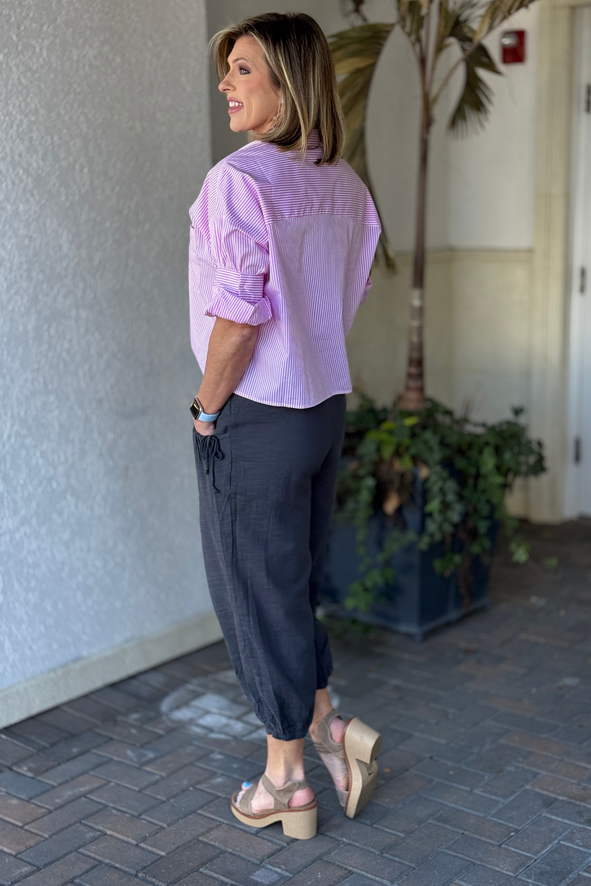 Back view of ash wide leg boutique pants