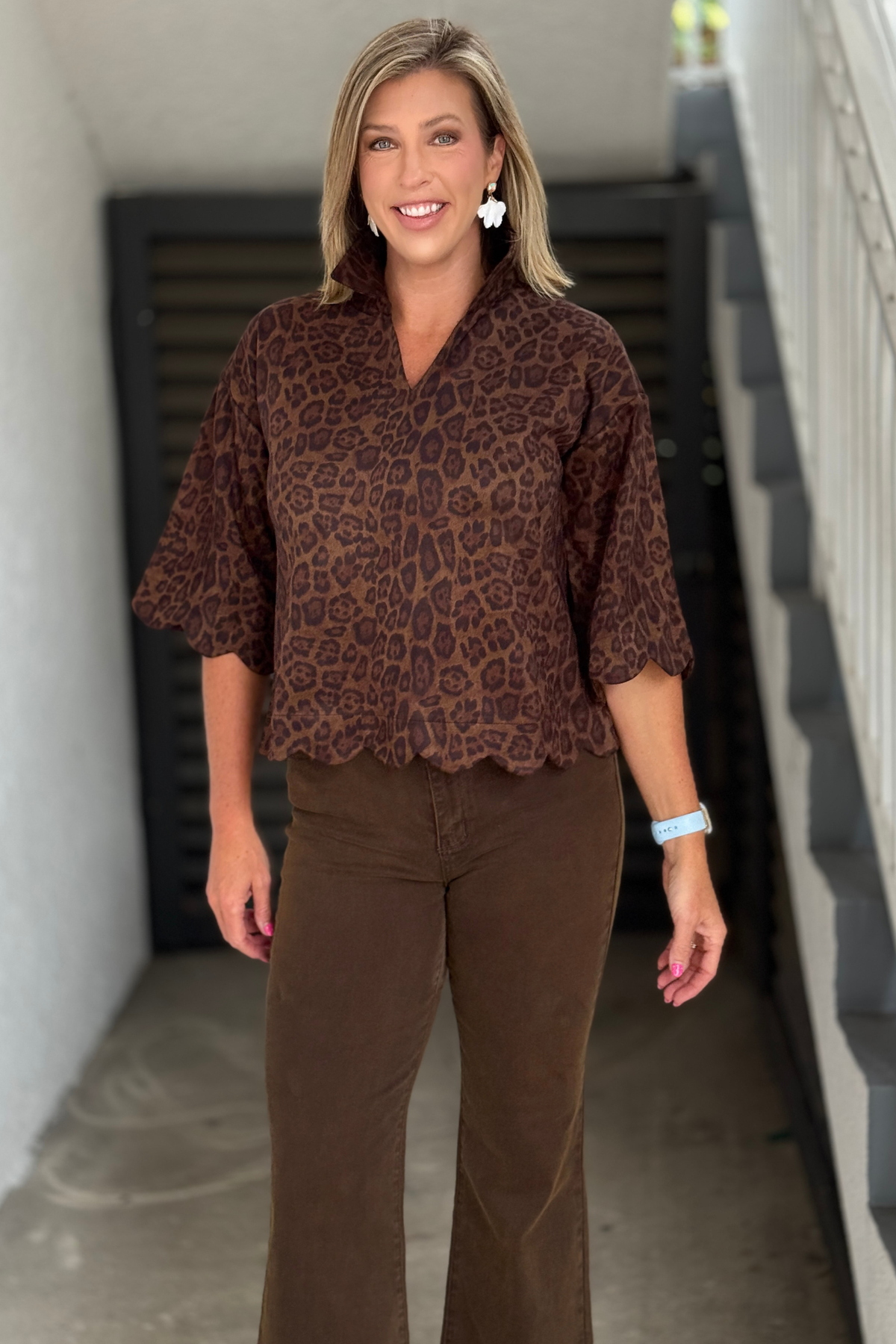 Scalloped hem leopard women's top