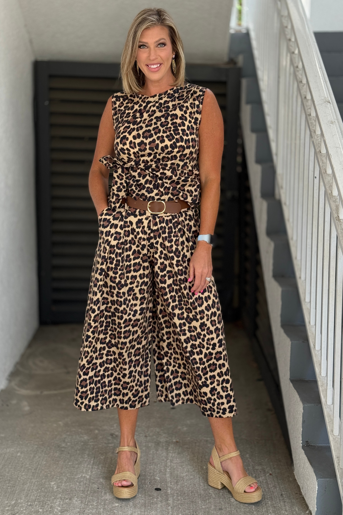 Leopard print palazzo pants with belt
