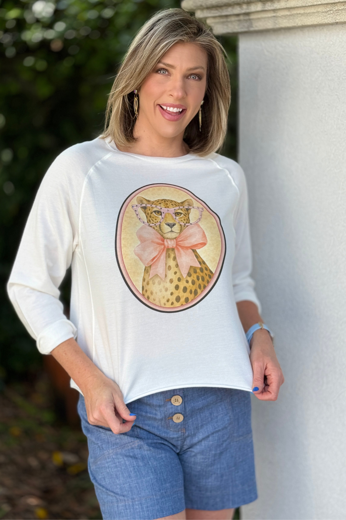 animal graphic shirt with sparkly specs design