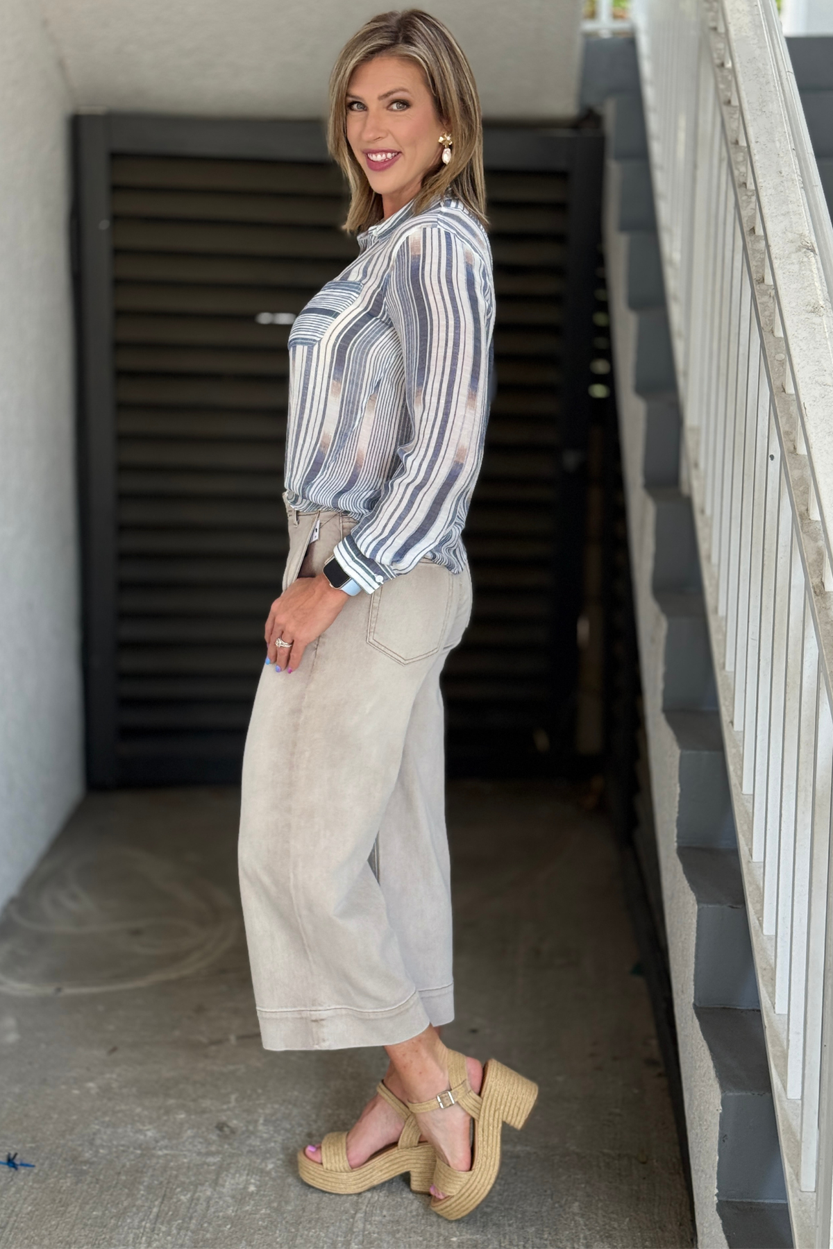 Women's Crop Wide Leg Jeans in Antique Khaki