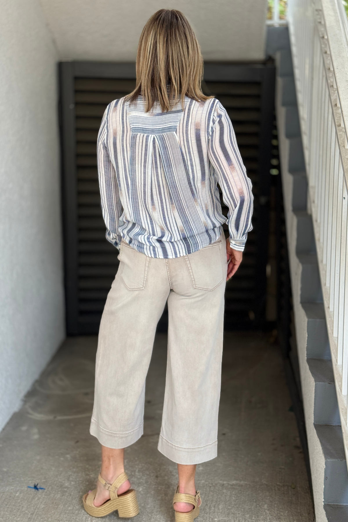 Boutique Wide Leg Denim Pants Neutral Wash