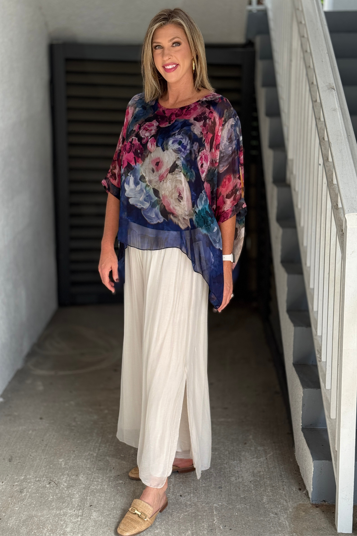 Women’s cream wide leg silk pants one size 2-14