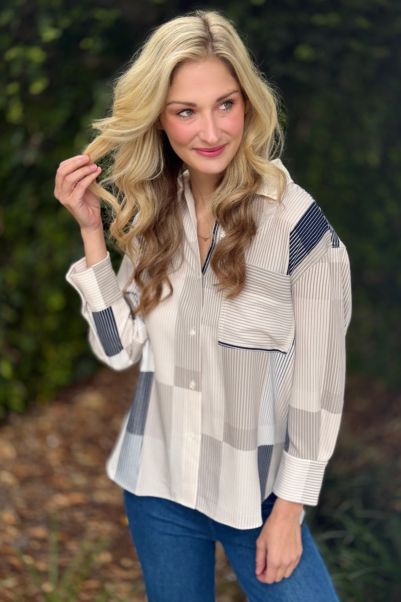 Lyssé Jessica 3/4 sleeve blouse back yoke detail