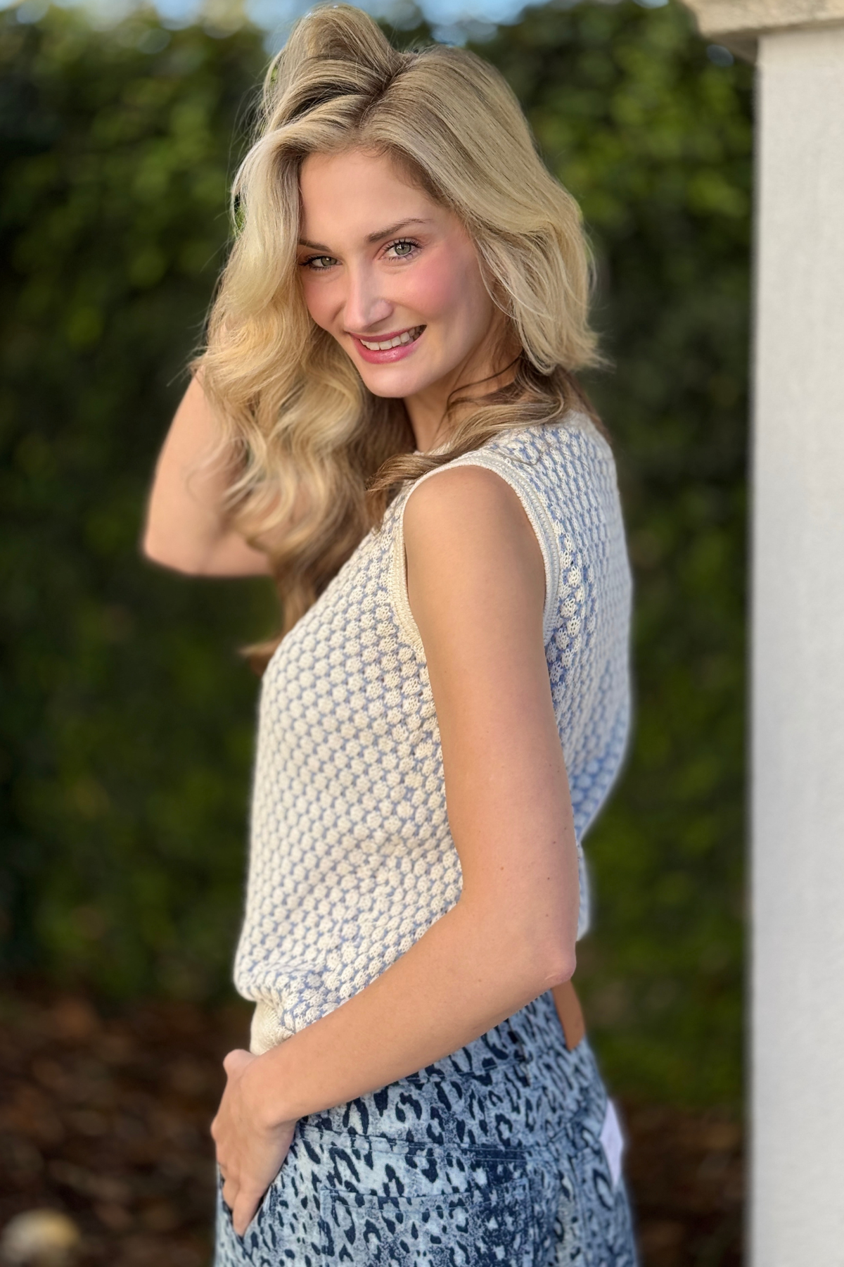 Lightweight crochet trim sweater shell breathable linen knit