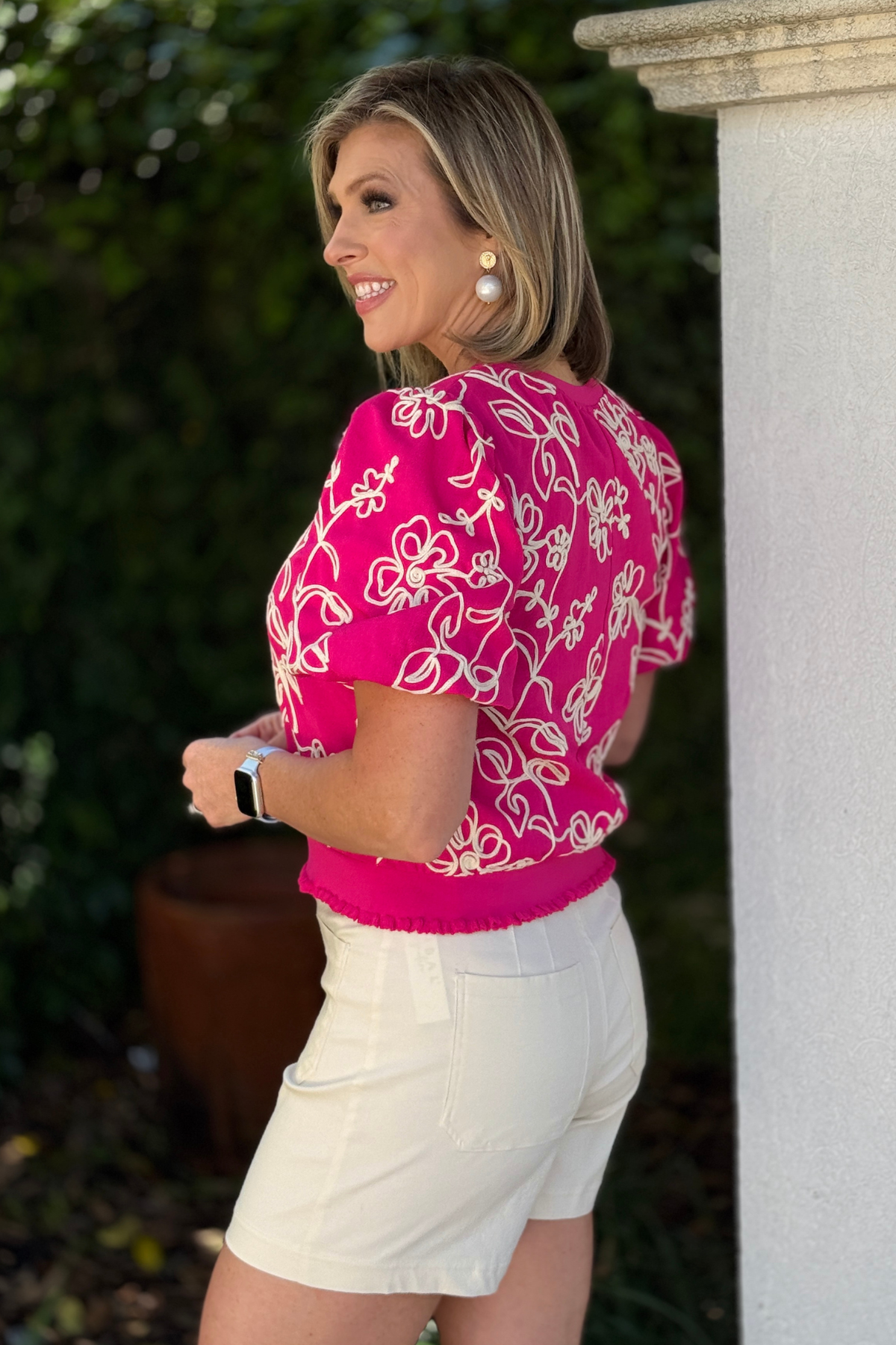 short sleeve embroidered top with elastic hem