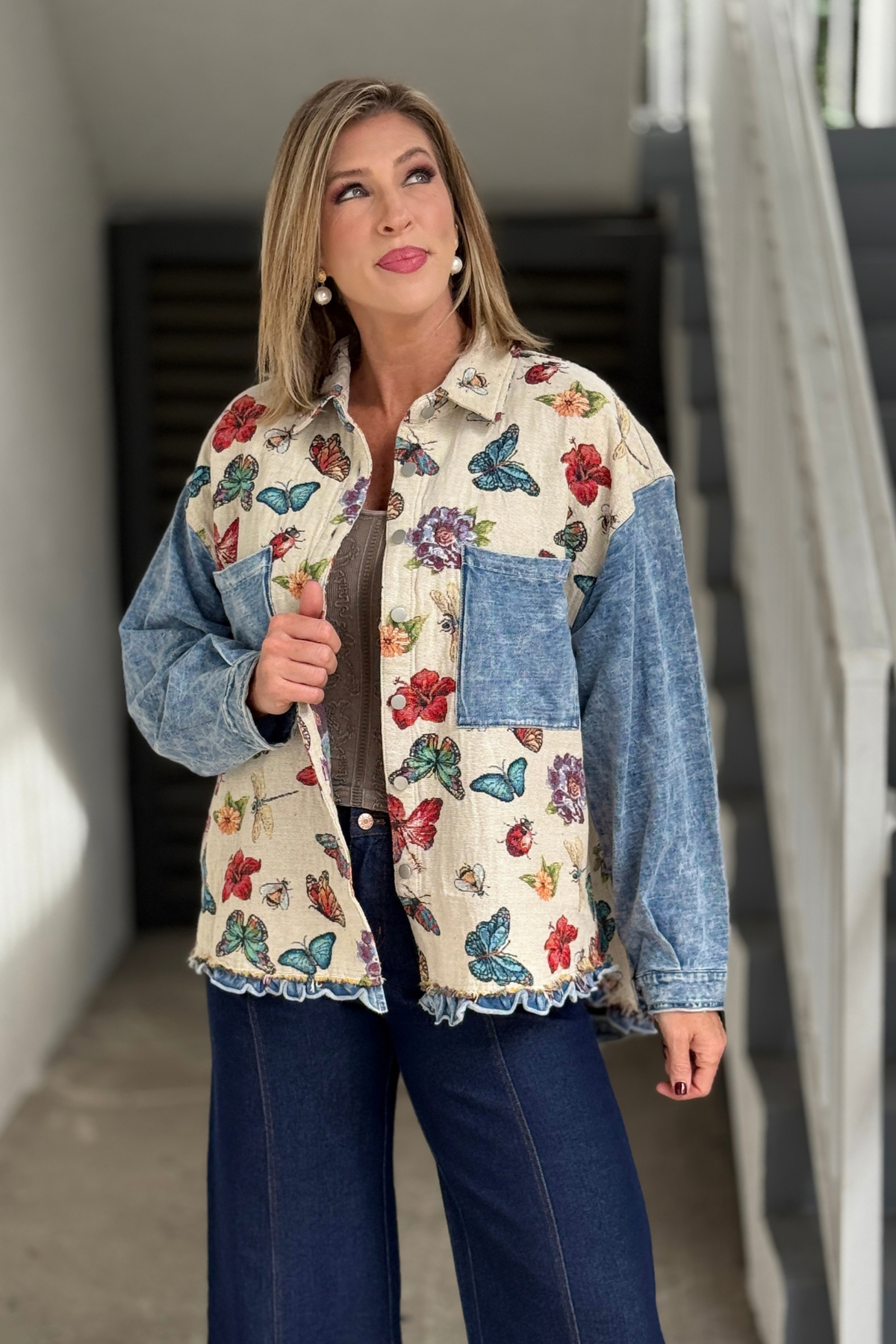 Women's floral jacquard jacket with patch pockets