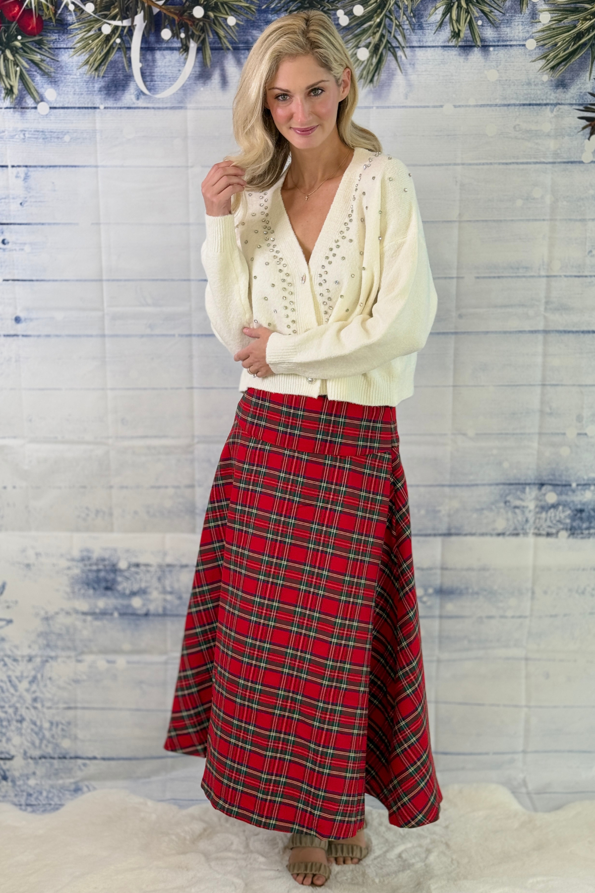 Christmas tartan plaid midi skirt in red multi
Women’s red and green plaid holiday midi skirt