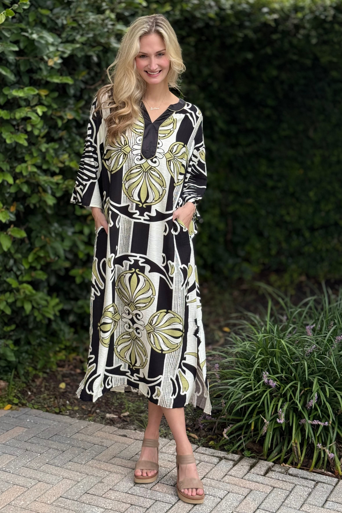 Velora Print Midi Dress in Black Mix