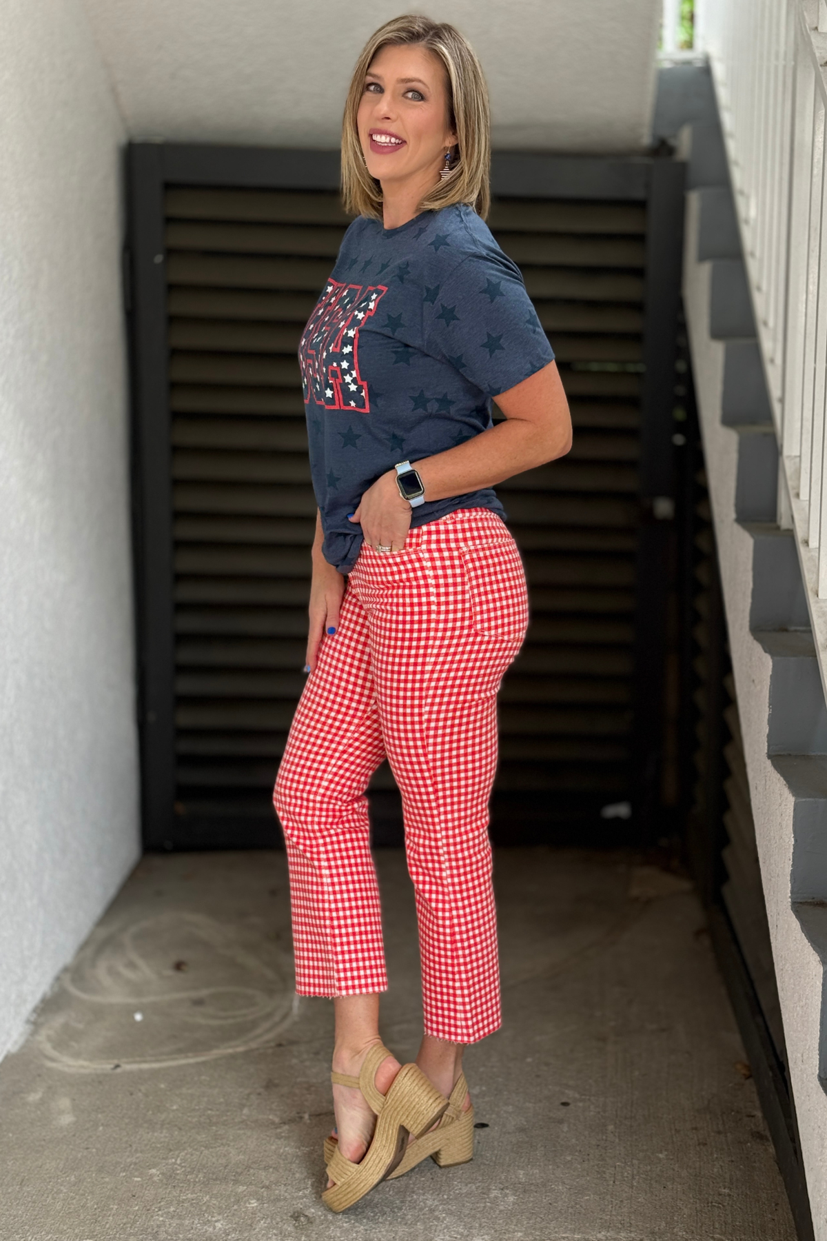 summer outfit red flare jeans