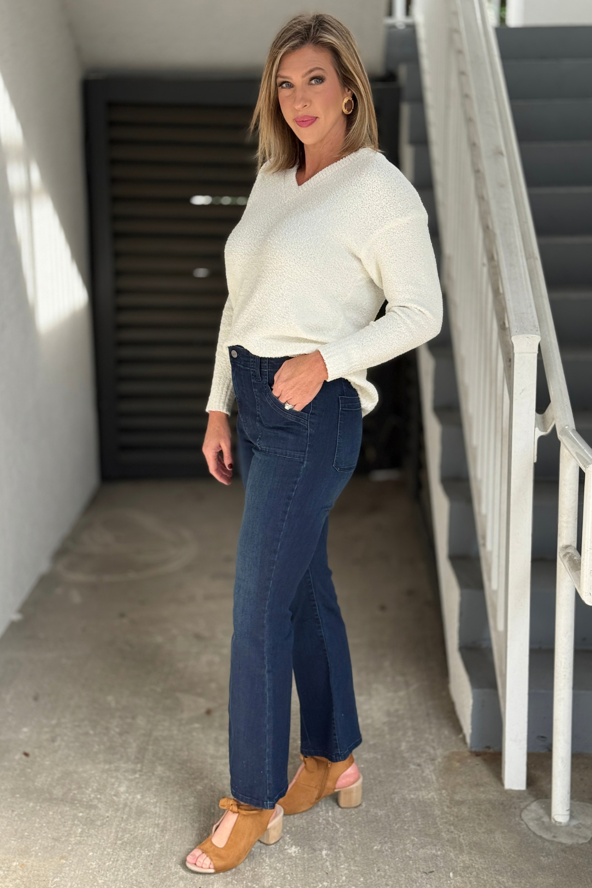 Women’s high rise dark indigo flare jeans by Renuar