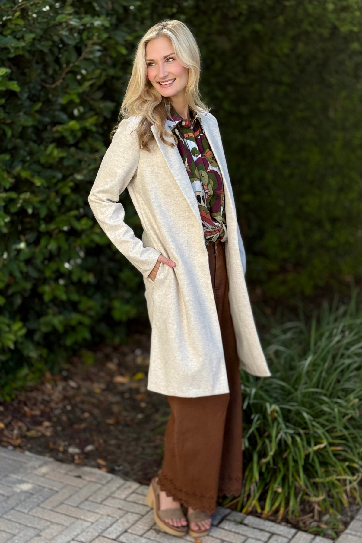 Women’s heathered oatmeal long cardigan-style jacket