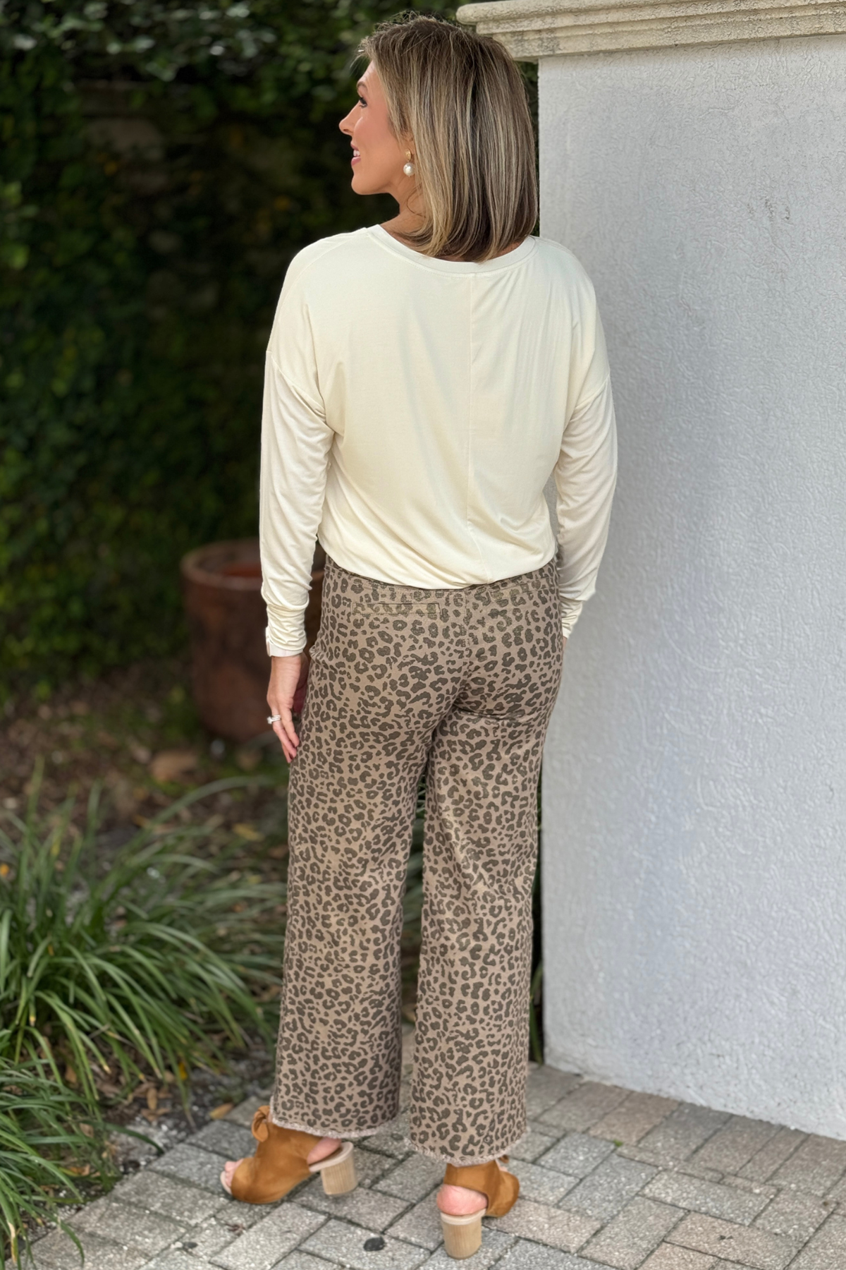 Women’s statement leopard wide-leg pants by Renuar