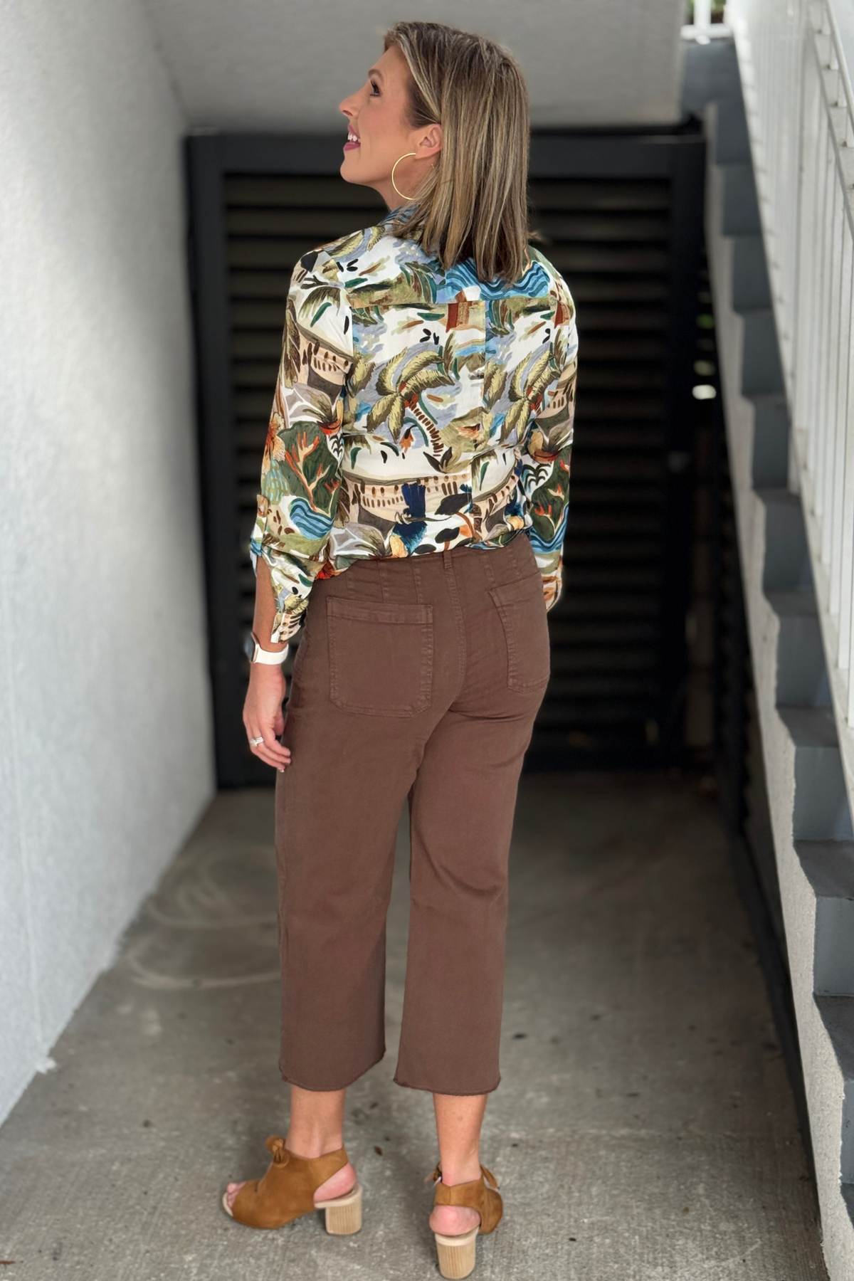 Renuar Chocolate wide leg pant side view with 25 inch inseam
