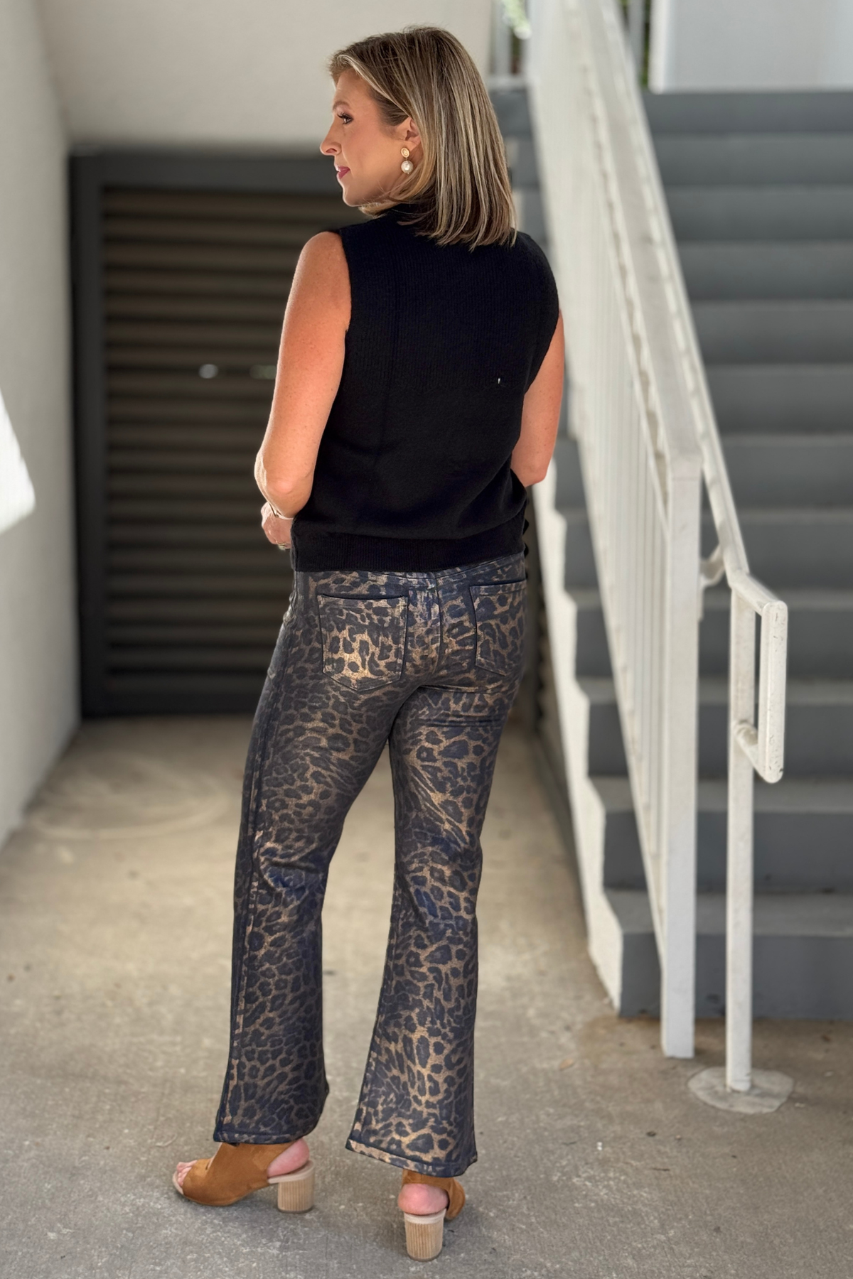 Copper and black leopard print bootcut denim side view
Renuar leopard bootcut jeans back view