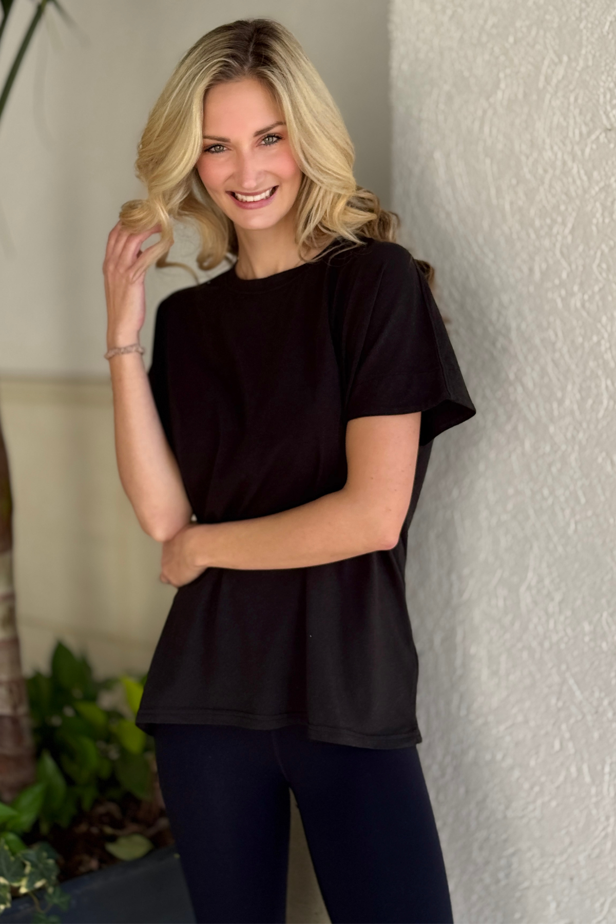 Black slouchy Pima cotton tee with relaxed oversized fit