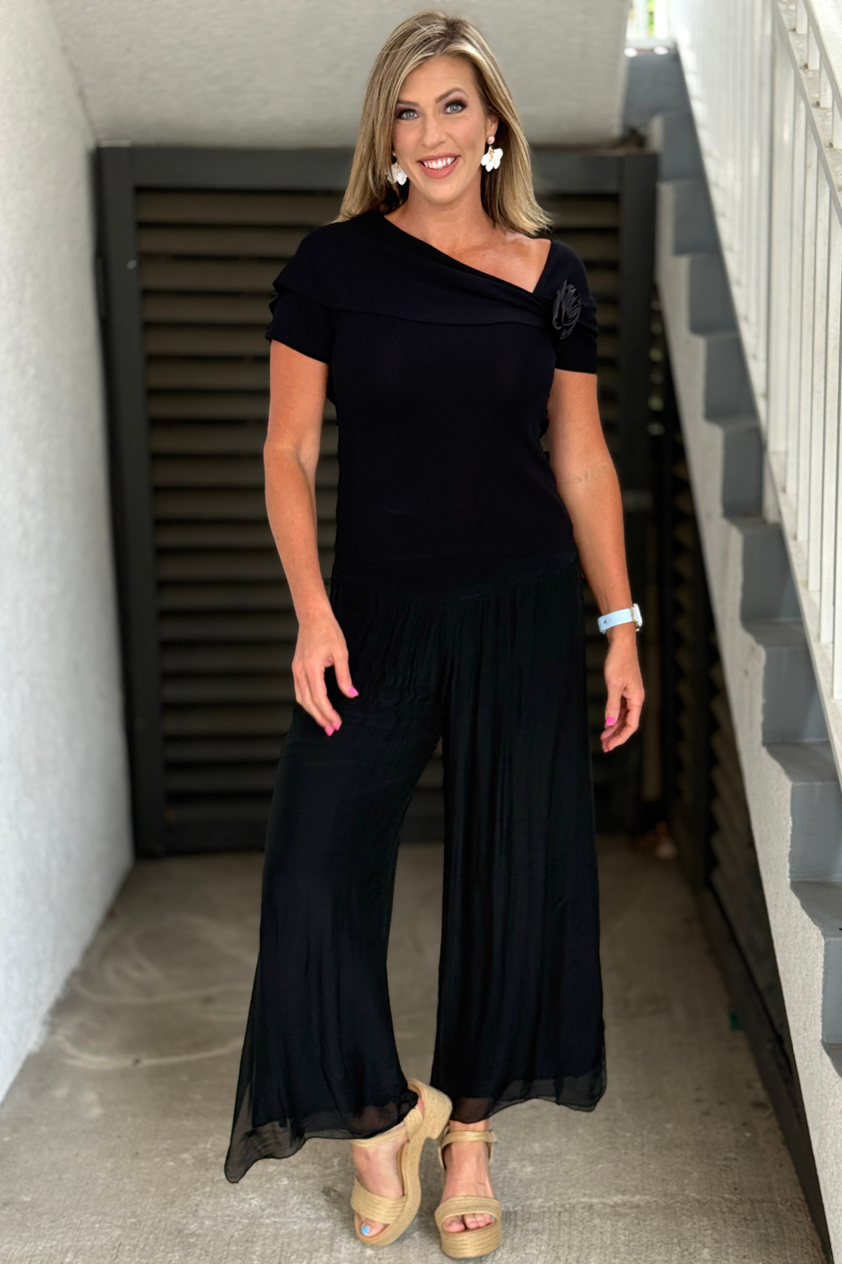 Flowy black silk boutique pants with elastic waistband