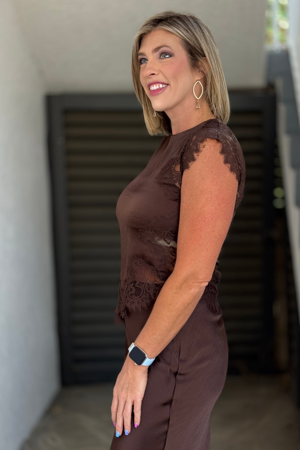Brown mixed lace boutique top