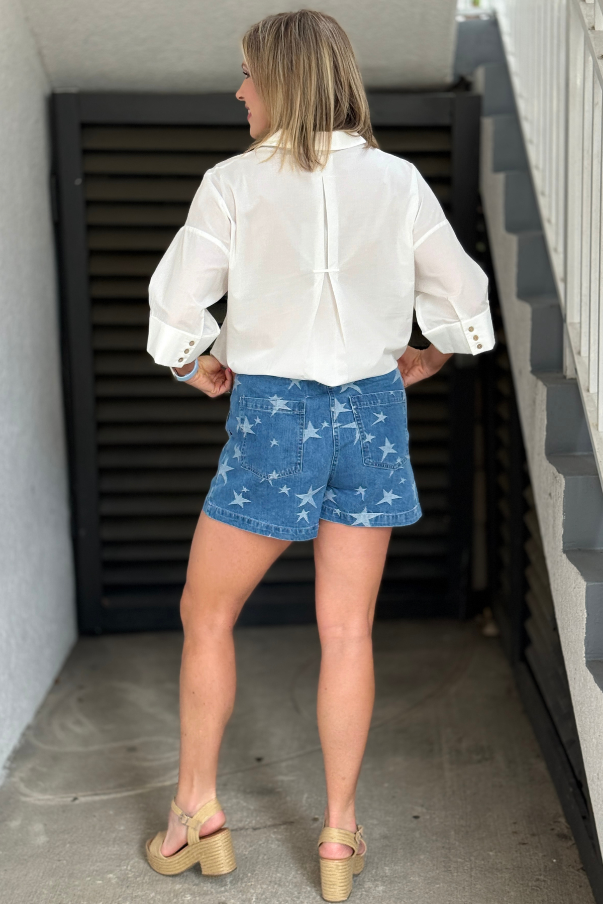 Star print boutique denim shorts for summer outfits