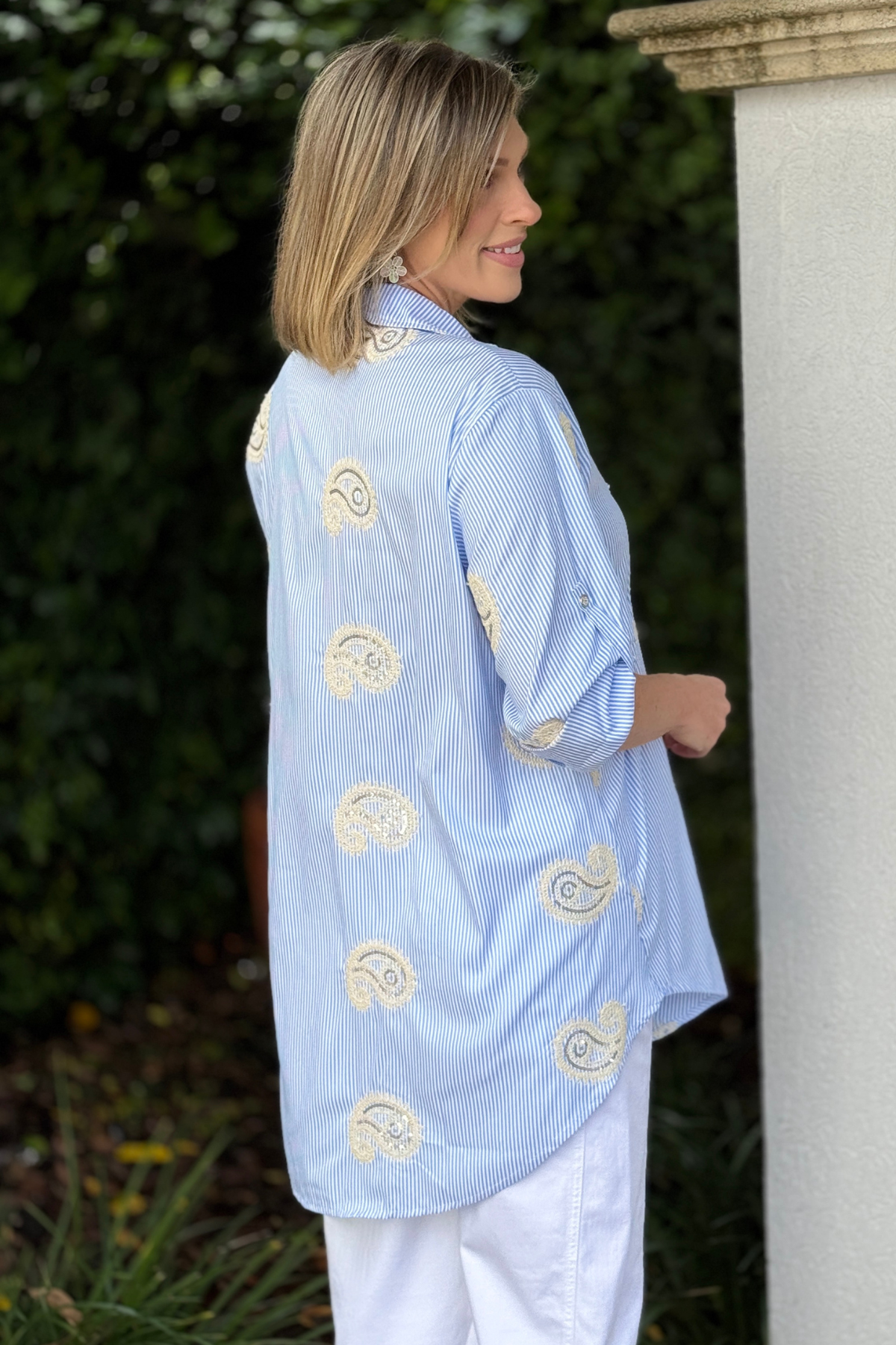 casual coastal outfit striped tunic top