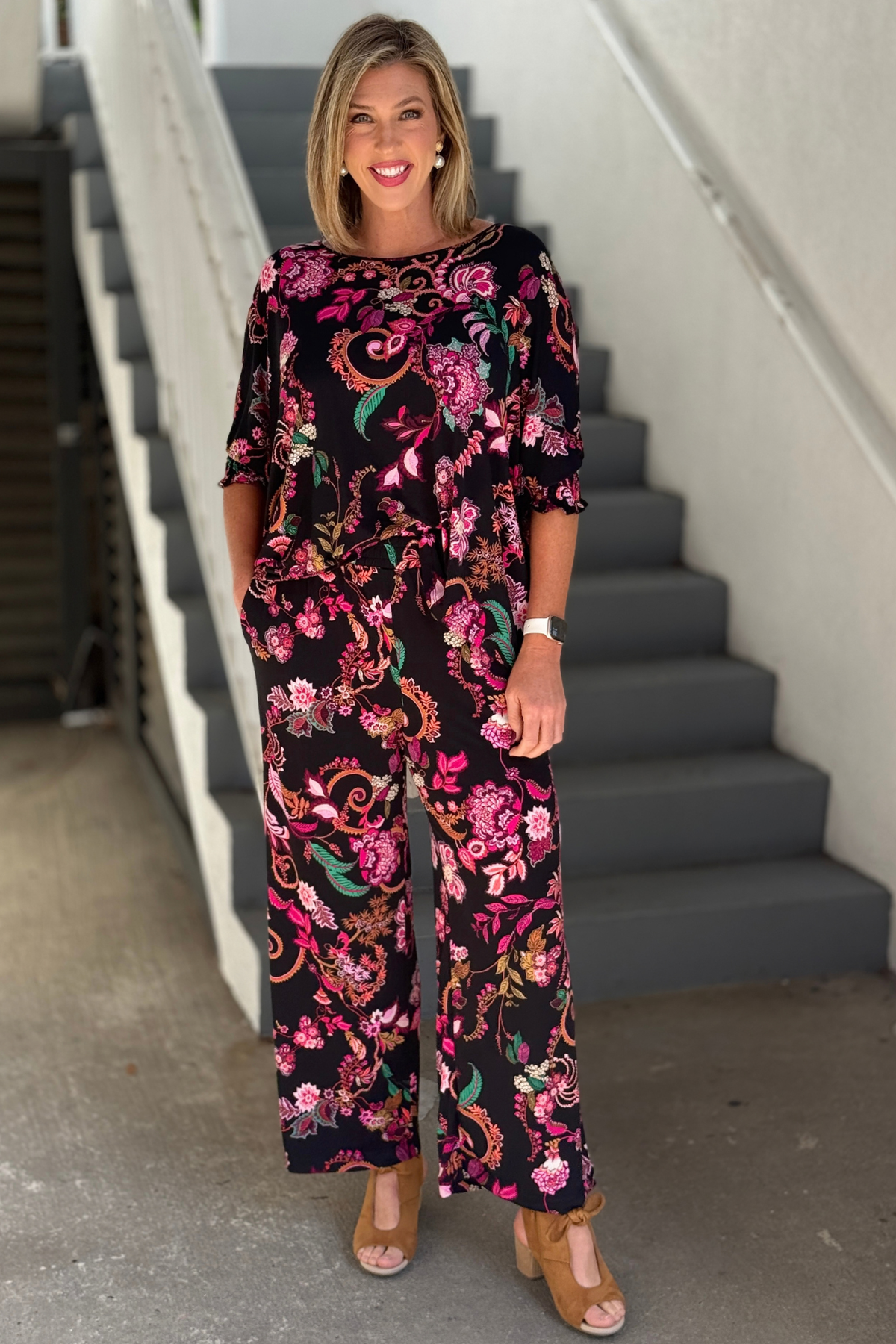Women’s black paisley matching top and pants set