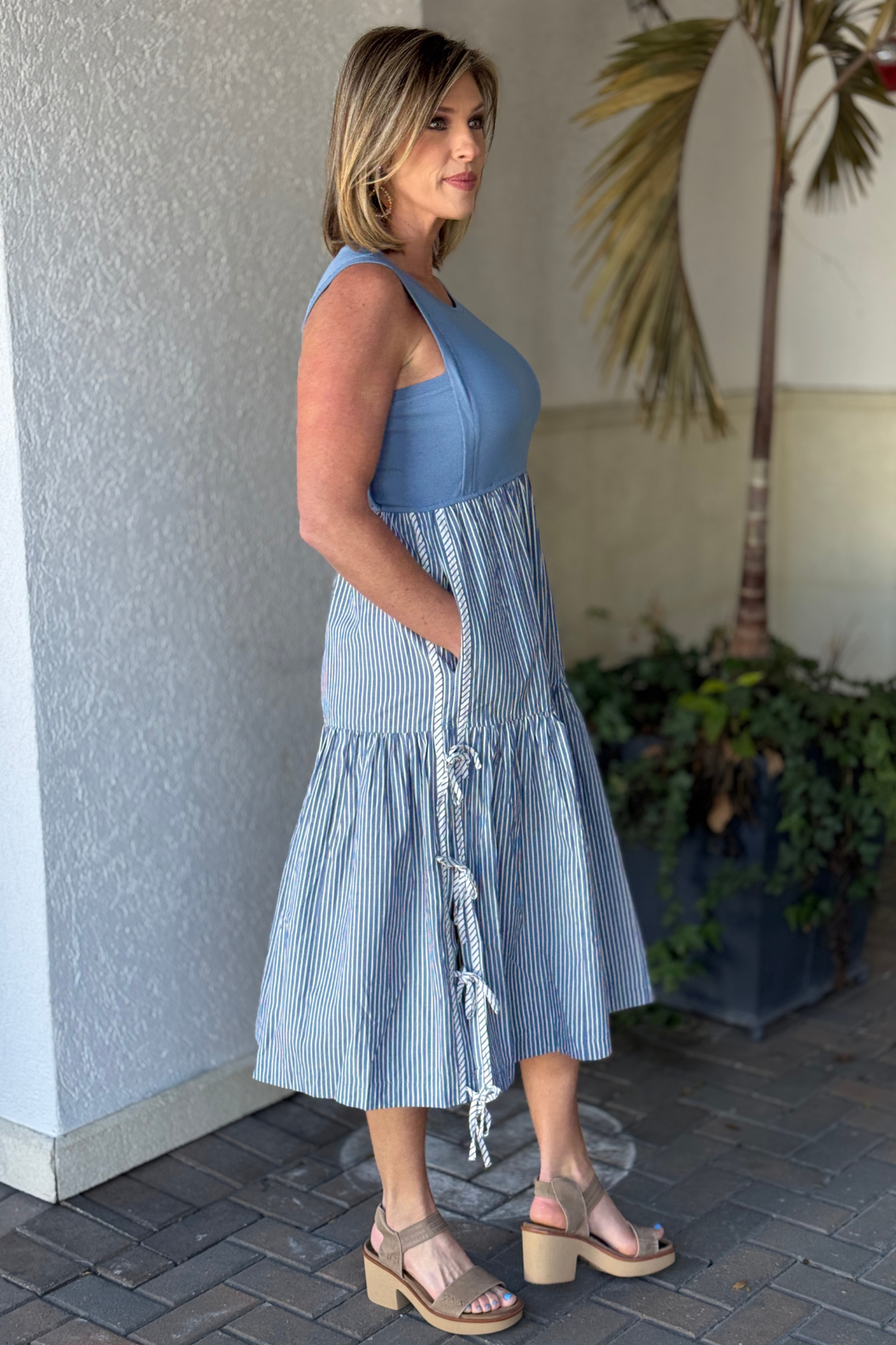 Sleeveless ribbed knit bodice boutique midi dress