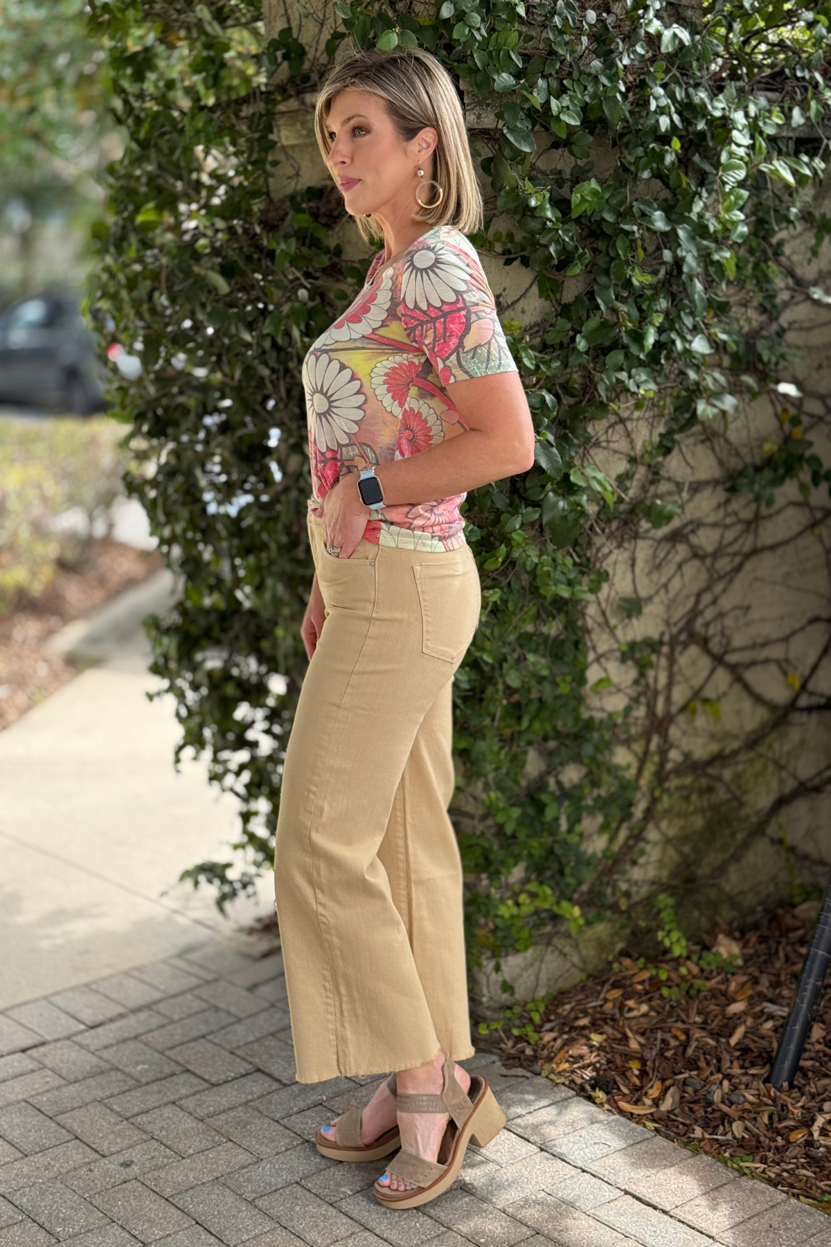 Women’s straight leg safari jeans