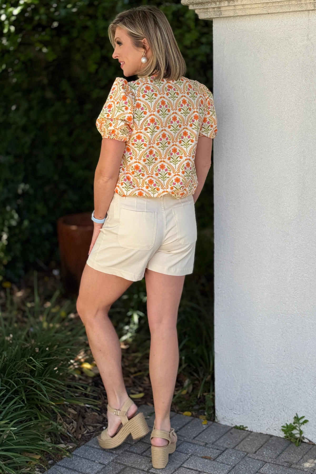 neutral stretch twill shorts with pockets