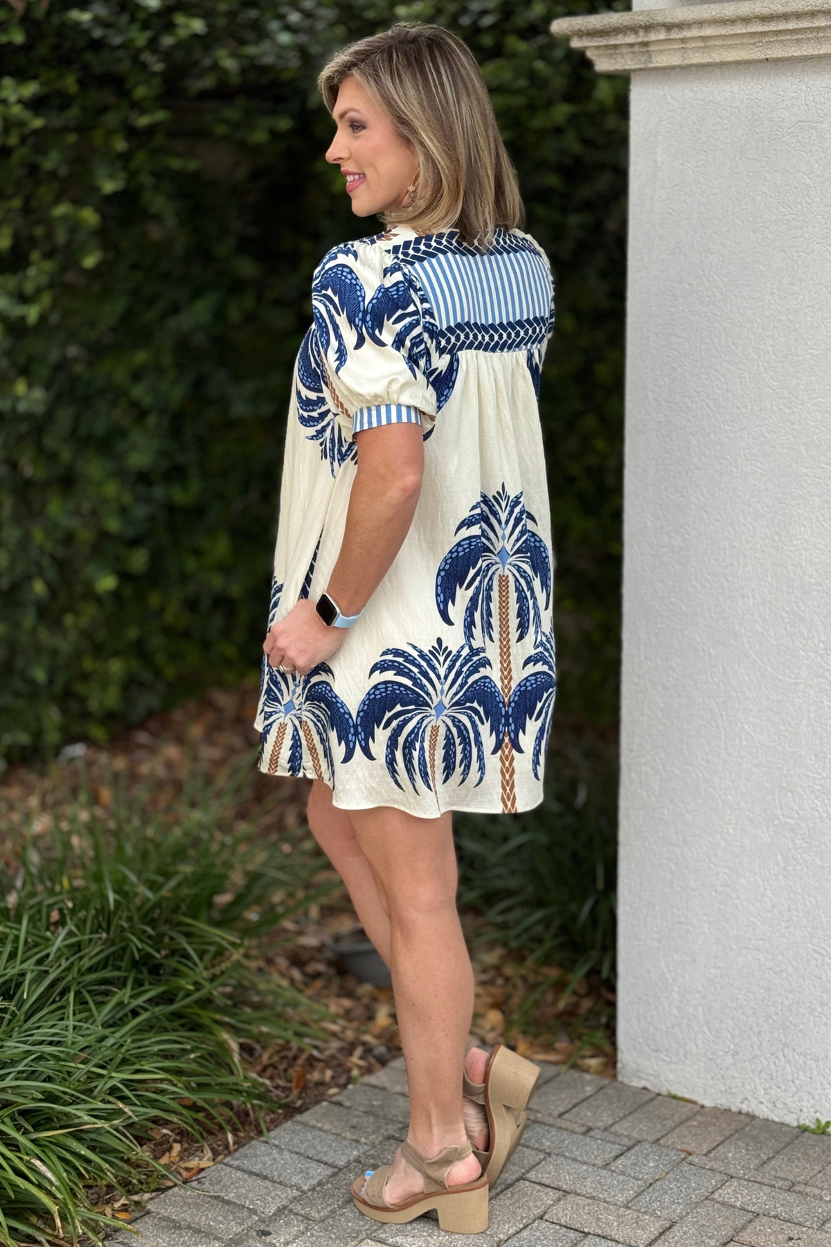 Spring 2026 navy and cream palm print dress