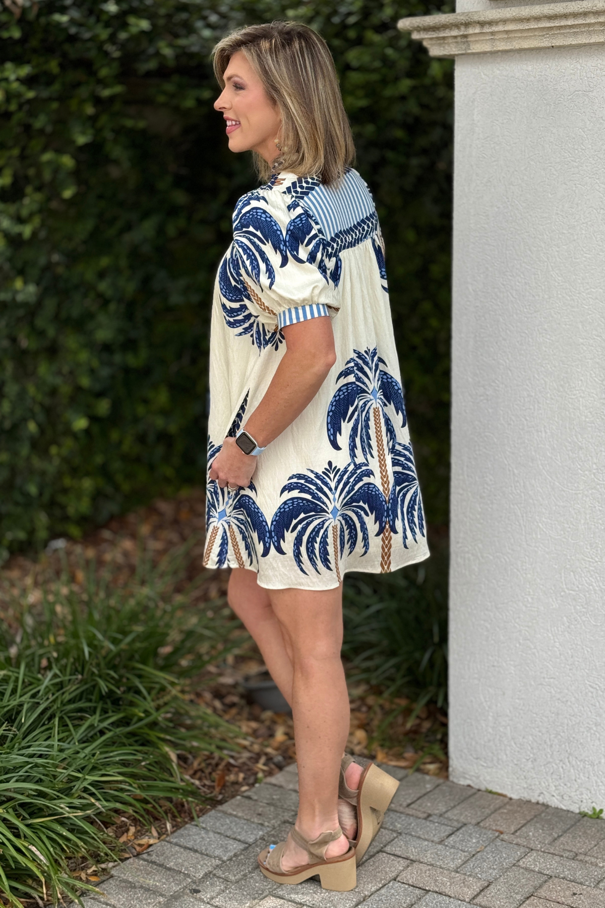 Boutique palm tree dress with side pockets