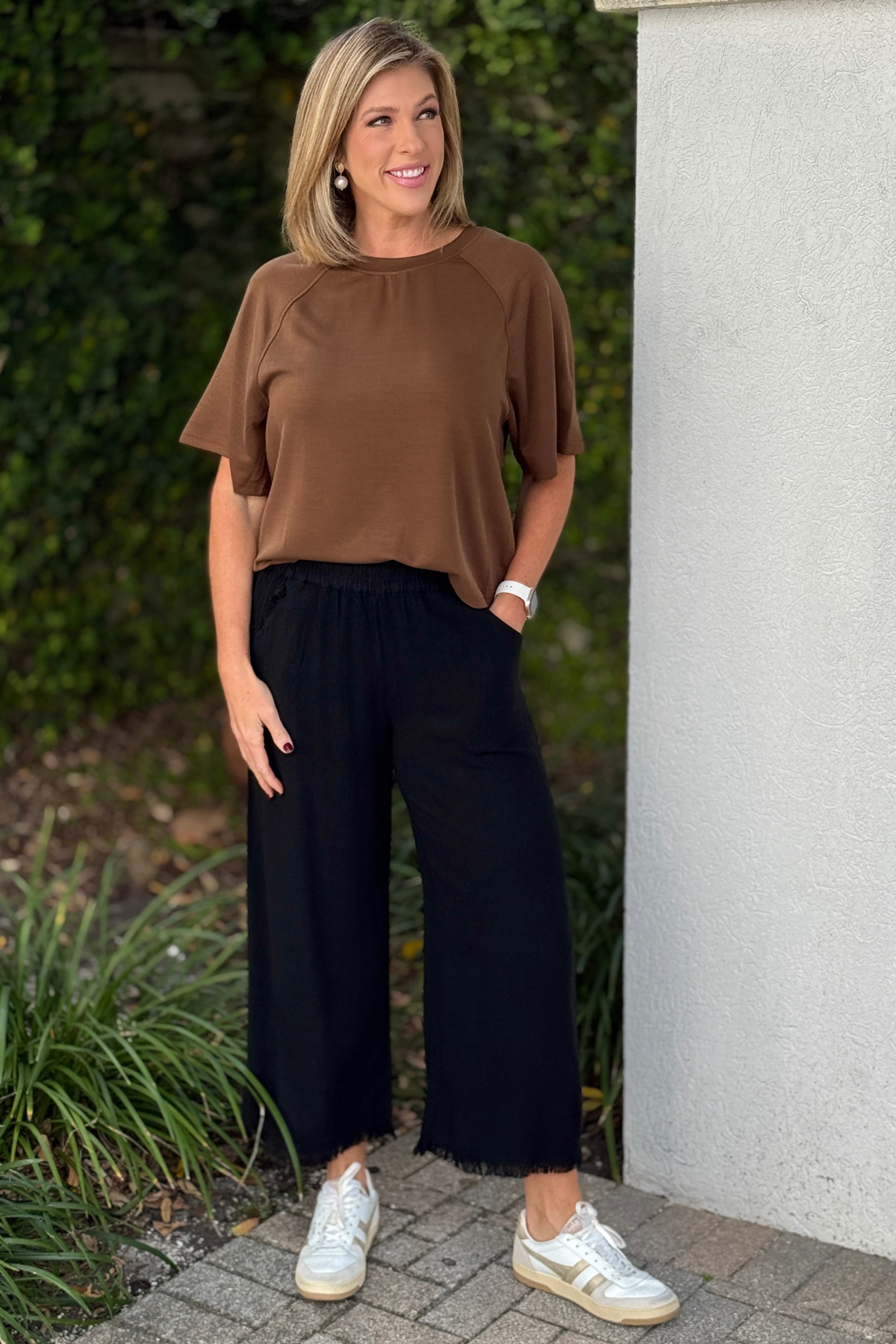 Black linen blend frayed hem pull-on pants