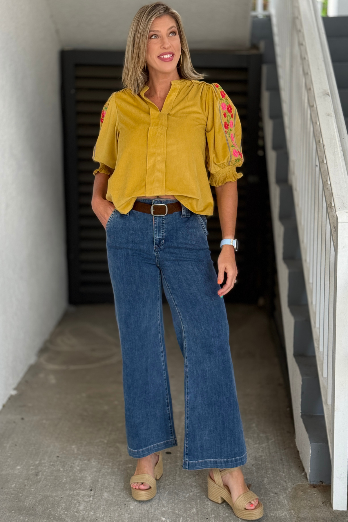 Women’s embroidered puff sleeve corduroy top