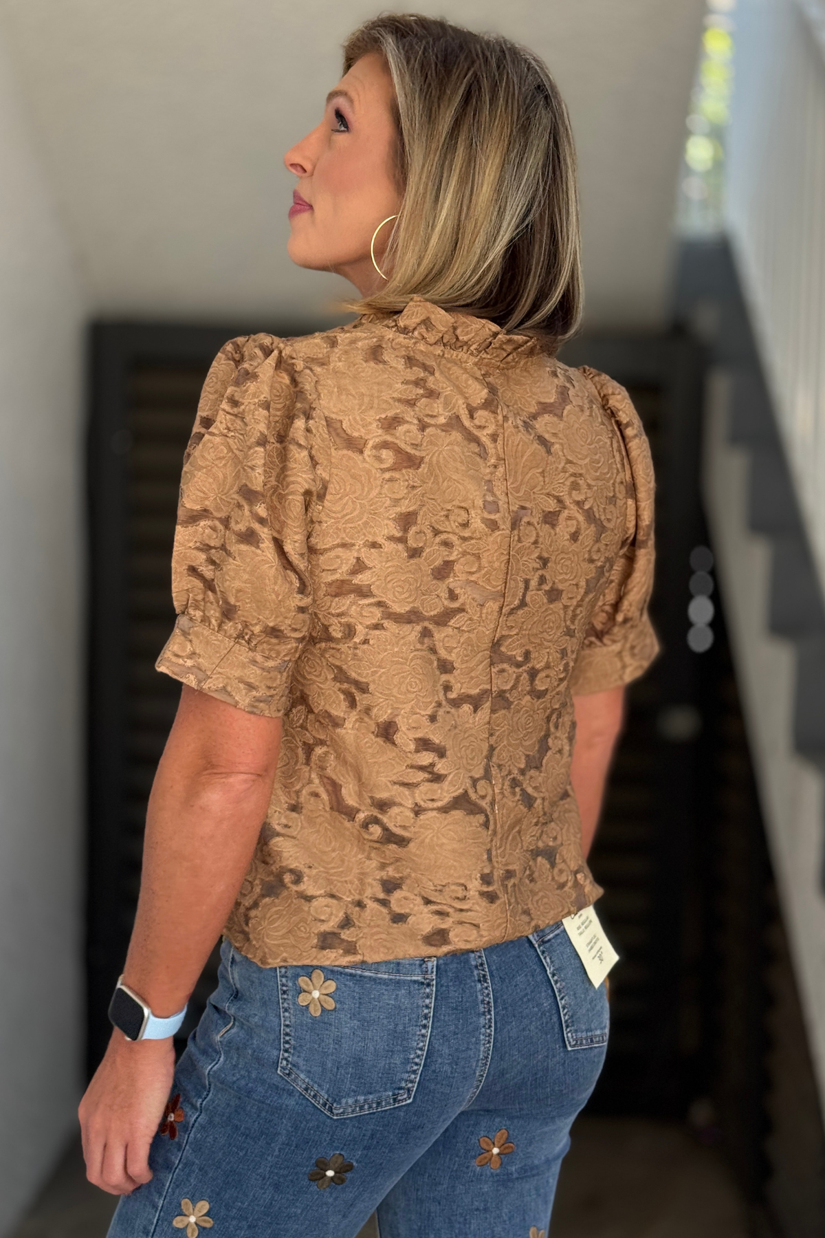 Women’s mocha textured floral boutique top