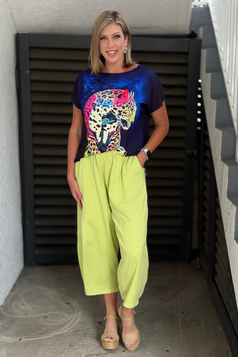 Stretchy cropped barrel pants with elastic waistband
