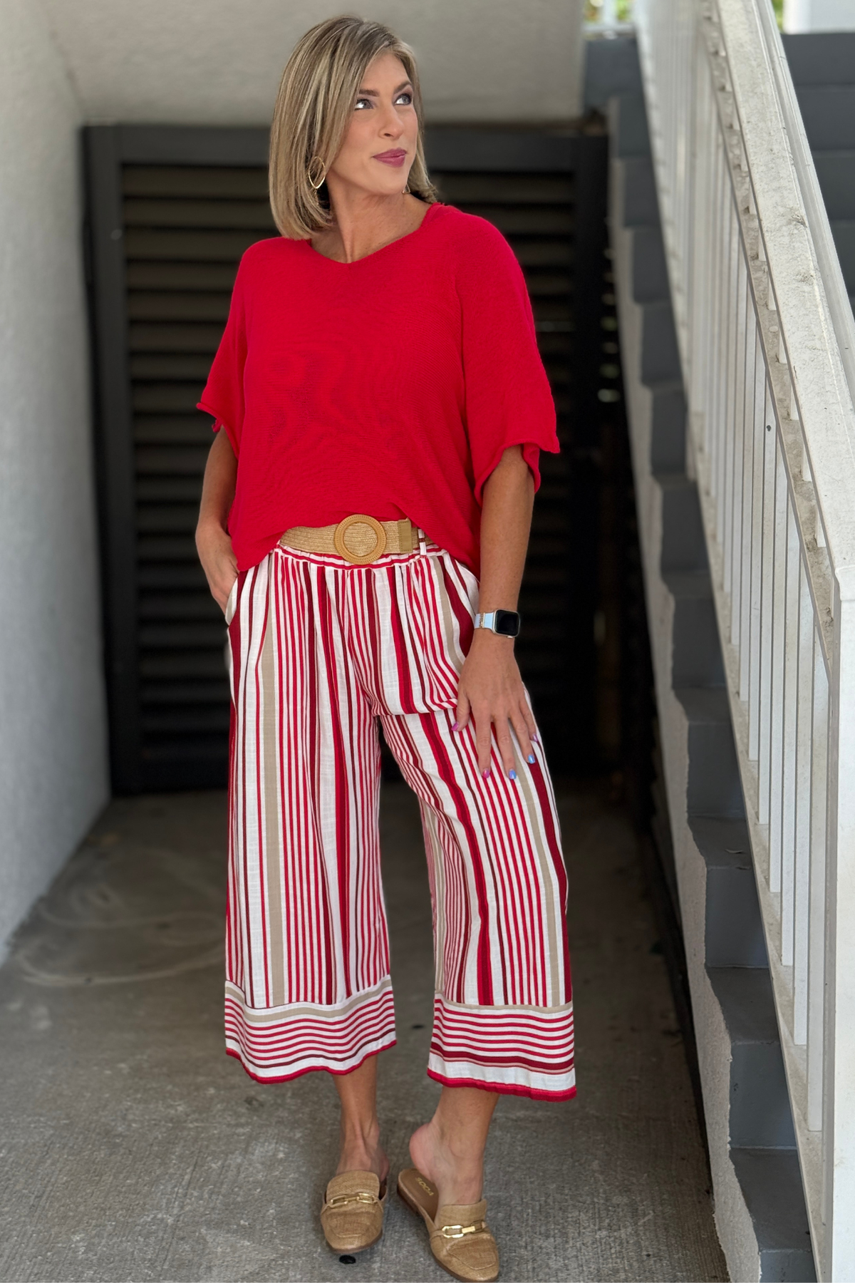 One size boutique knit top in red