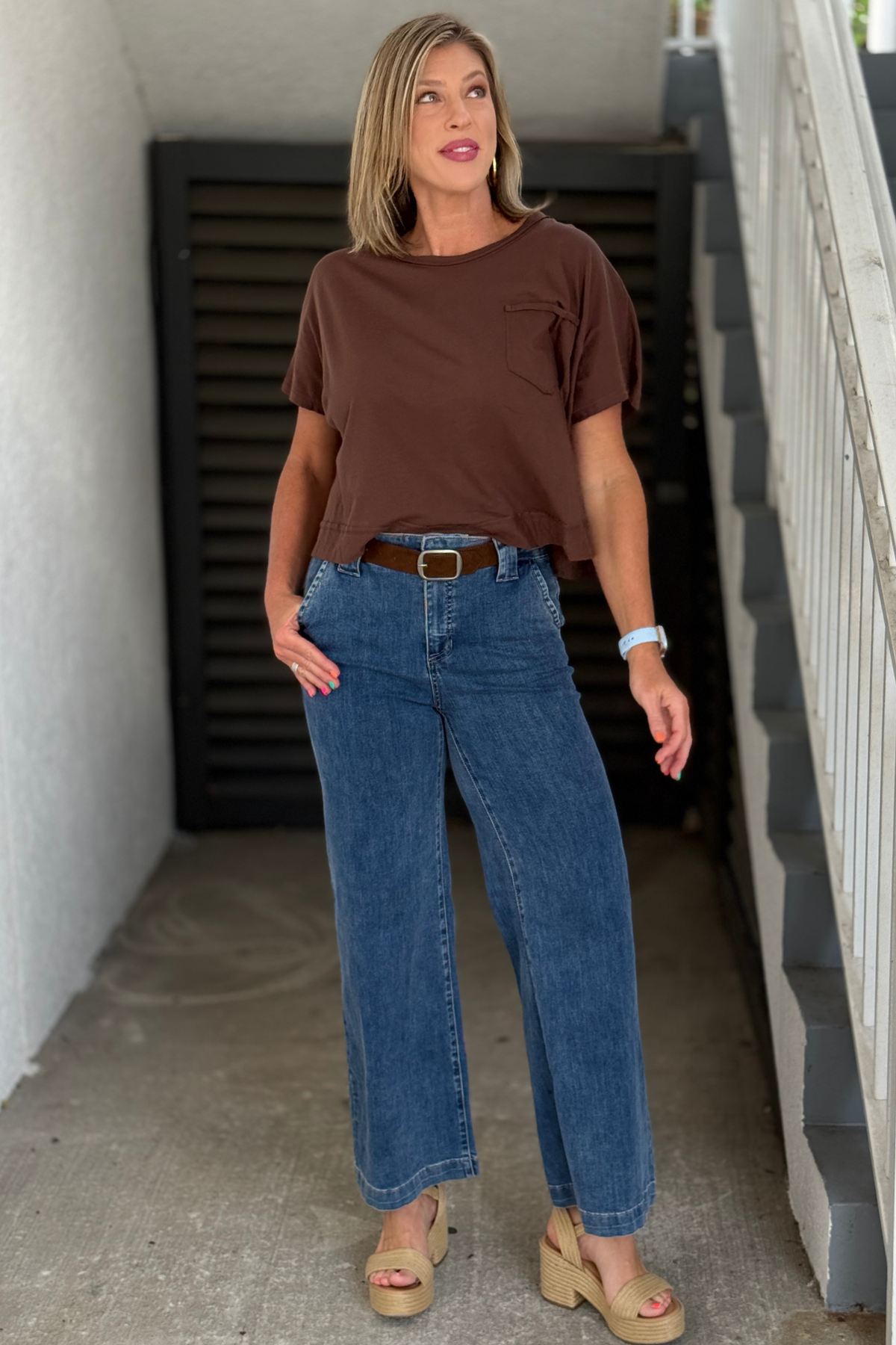 Chocolate brown short sleeve pocket top for women