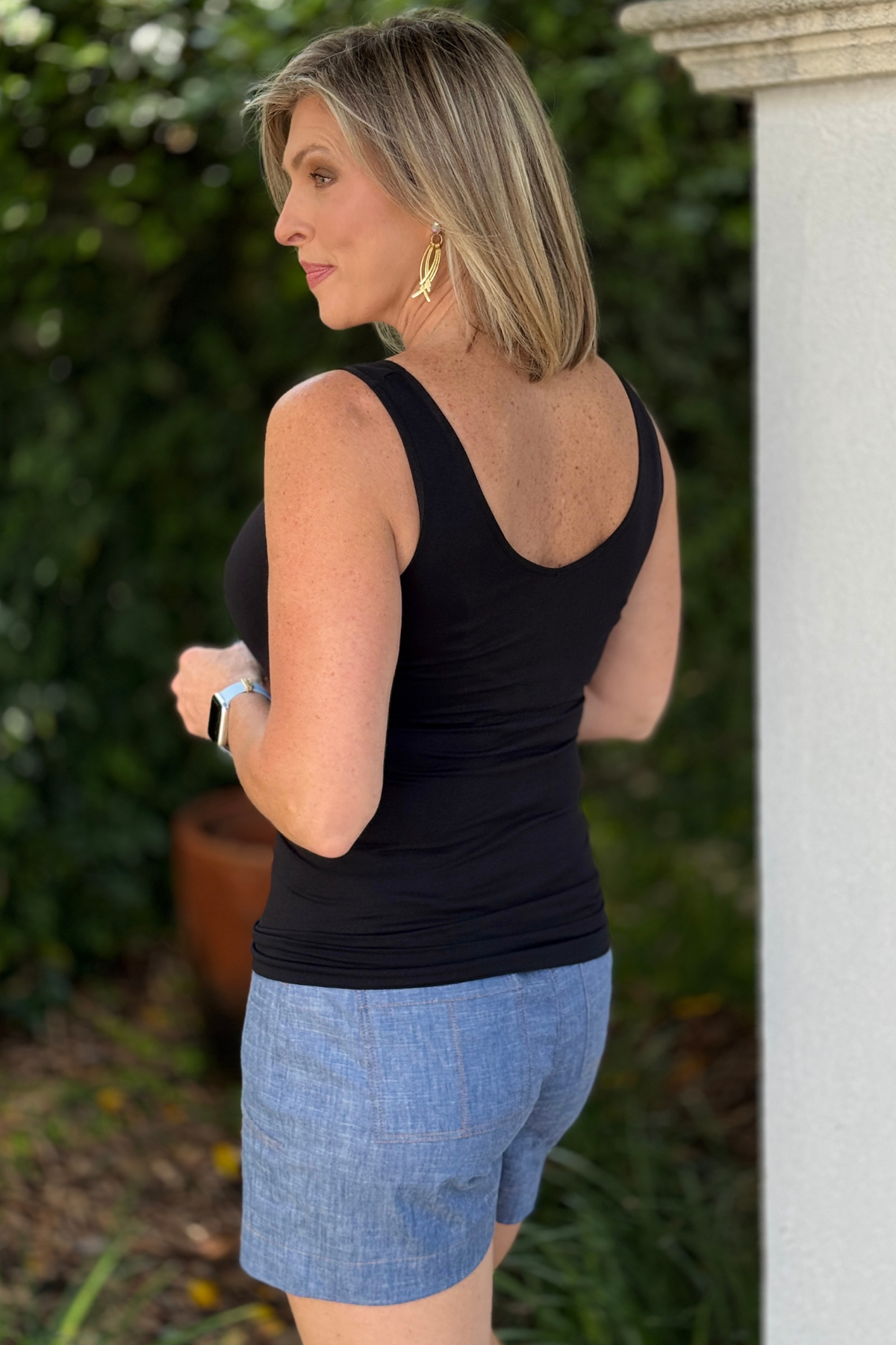 classic black sleeveless seamless top everyday basic